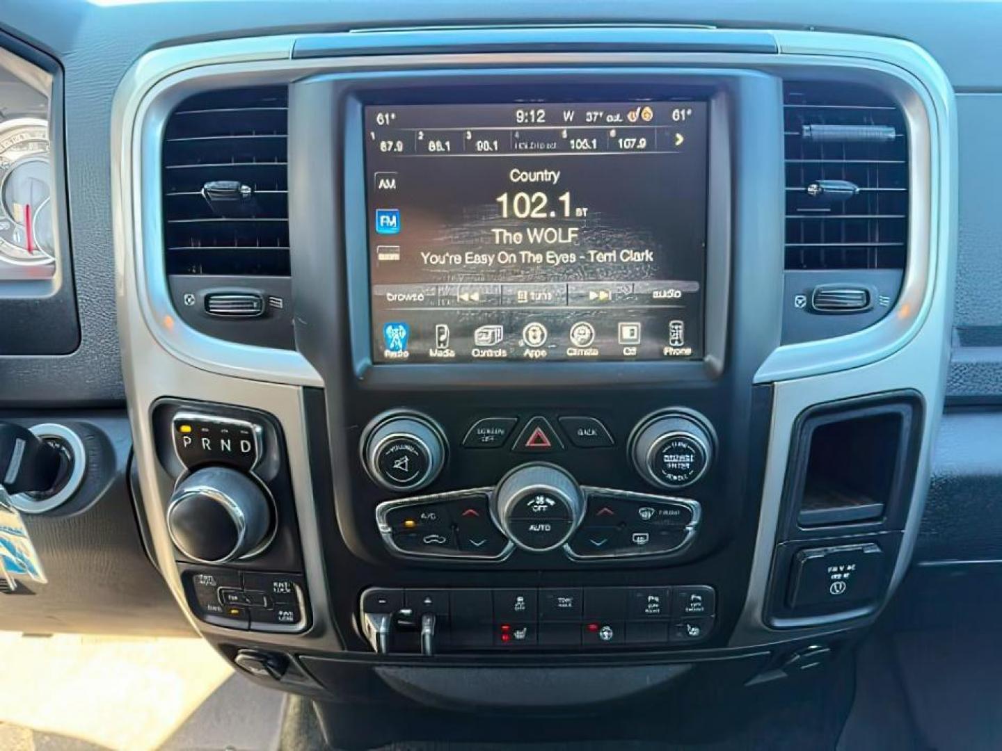 2017 GRAY /Diesel Gray/Black Ram 1500 Big Horn Crew Cab 4x4 5'7 Box (1C6RR7LM7HS) with an EcoDiesel 3L V-6 diesel direct injection engine, AUTOMATIC transmission, located at 1235 N Woodruff Ave., Idaho Falls, 83401, (208) 523-1053, 43.507172, -112.000488 - At Timberline Auto, finding a great deal on your next vehicle is always easy! Our experienced sales staff's goal is to help find you the right vehicle at the right price! Our knowledgeable finance department has options for almost any credit score. We offer extended service contract options to prote - Photo#13