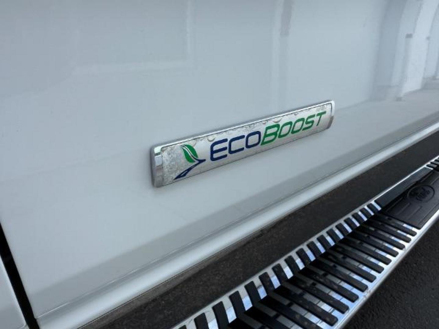 2011 Oxford White /Pale Adobe Ford F-150 LARIAT (1FTFW1ET0BF) with an EcoBoost 3.5L V-6 gasoline direct injection engine, AUTOMATIC transmission, located at 1235 N Woodruff Ave., Idaho Falls, 83401, (208) 523-1053, 43.507172, -112.000488 - Photo#10