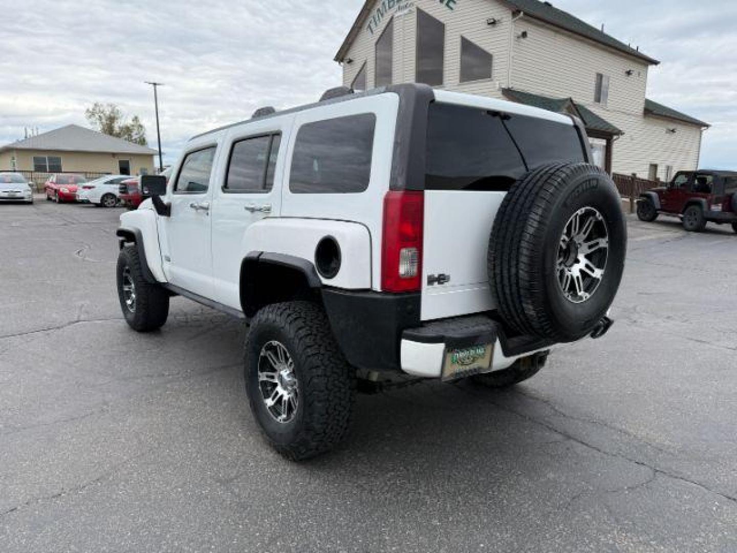 2006 WHITE /CLOTH HUMMER H3 SUV UNKNOWN (5GTDN136568) with an 3.5 engine, AUTOMATIC transmission, located at 1235 N Woodruff Ave., Idaho Falls, 83401, (208) 523-1053, 43.507172, -112.000488 - At Timberline Auto, finding a great deal on your next vehicle is always easy! Our experienced sales staff's goal is to help find you the right vehicle at the right price! Our knowledgeable finance department has options for almost any credit score. We offer extended service contract options to prote - Photo#2