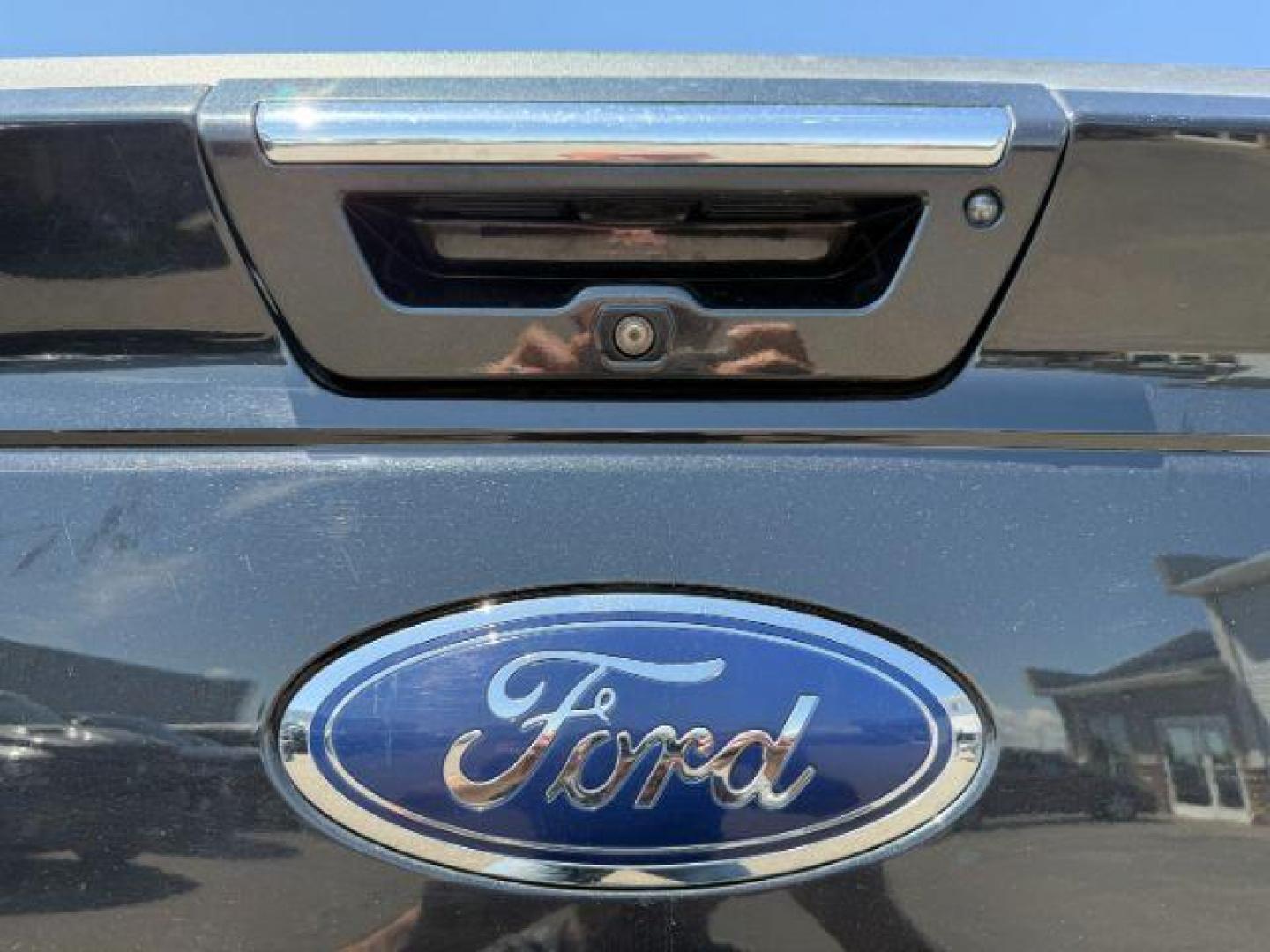 2015 Tuxedo Black Metallic /Black Ford F-150 LARIAT (1FTEW1EG9FF) with an EcoBoost 3.5L V-6 gasoline direct injection engine, AUTOMATIC transmission, located at 1235 N Woodruff Ave., Idaho Falls, 83401, (208) 523-1053, 43.507172, -112.000488 - At Timberline Auto, finding a great deal on your next vehicle is always easy! Our experienced sales staff's goal is to help find you the right vehicle at the right price! Our knowledgeable finance department has options for almost any credit score. We offer extended service contract options to prote - Photo#4