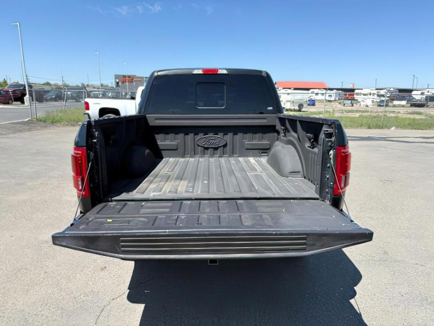 2015 Tuxedo Black Metallic /Black Ford F-150 (1FTEW1EG9FF) with an EcoBoost 35L V-6 gasoline direct injection engine, Automatic transmission, located at 1175 N Woodruff Ave, Idaho Falls, ID, 83401, 43.506901, -111.999657 - At Timberline Auto, finding a great deal on your next vehicle is always easy! Our experienced sales staff's goal is to help find you the right vehicle at the right price! Our knowledgeable finance department has options for almost any credit score. We offer extended service contract options to prote - Photo#5
