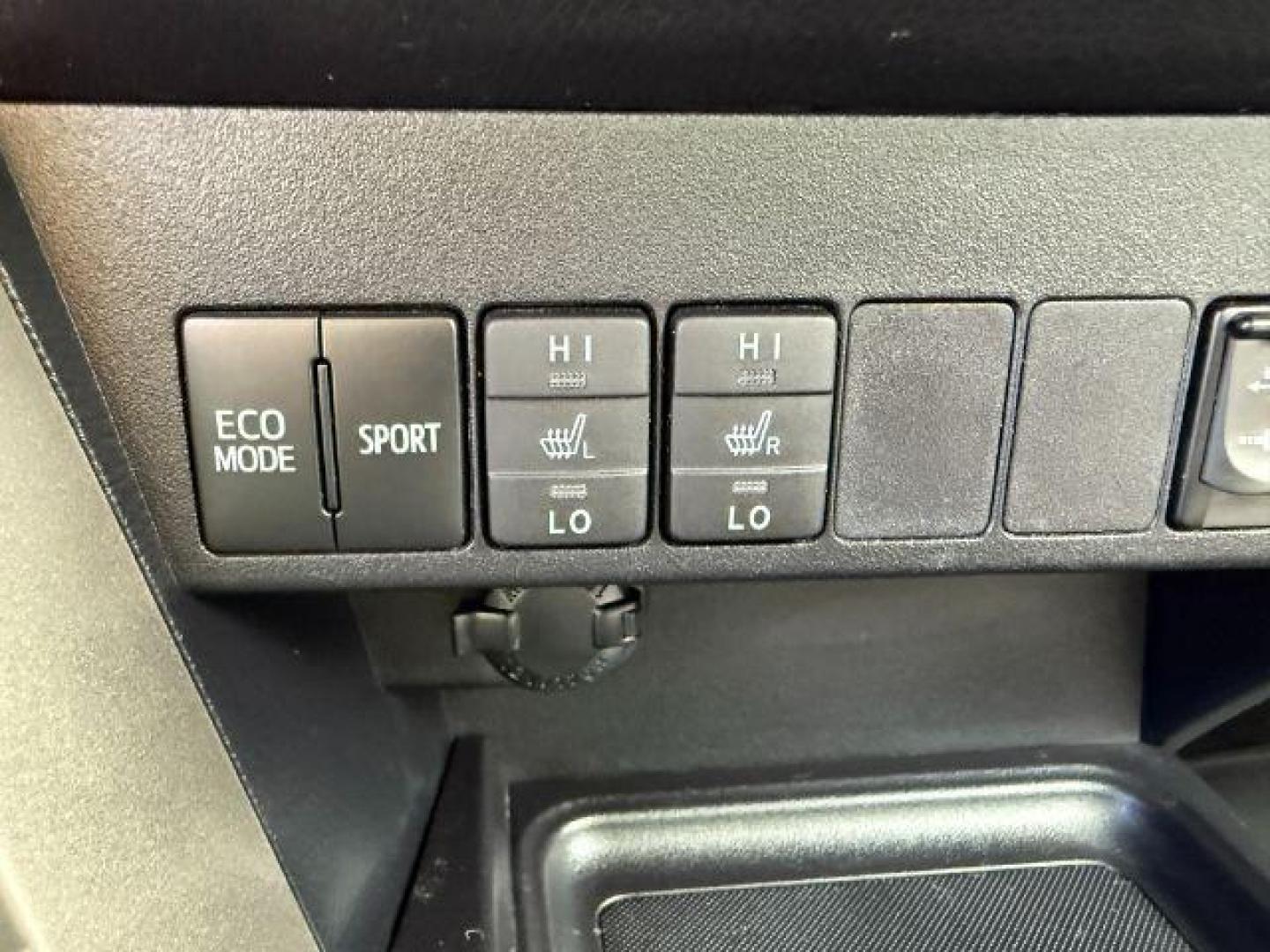 2015 Magnetic Gray Metallic /Black Toyota RAV4 (2T3DFREV9FW) with an 25L I-4 DOHC engine, Automatic transmission, located at 1175 N Woodruff Ave, Idaho Falls, ID, 83401, 43.506901, -111.999657 - At Timberline Auto, finding a great deal on your next vehicle is always easy! Our experienced sales staff's goal is to help find you the right vehicle at the right price! Our knowledgeable finance department has options for almost any credit score. We offer extended service contract options to prote - Photo#41