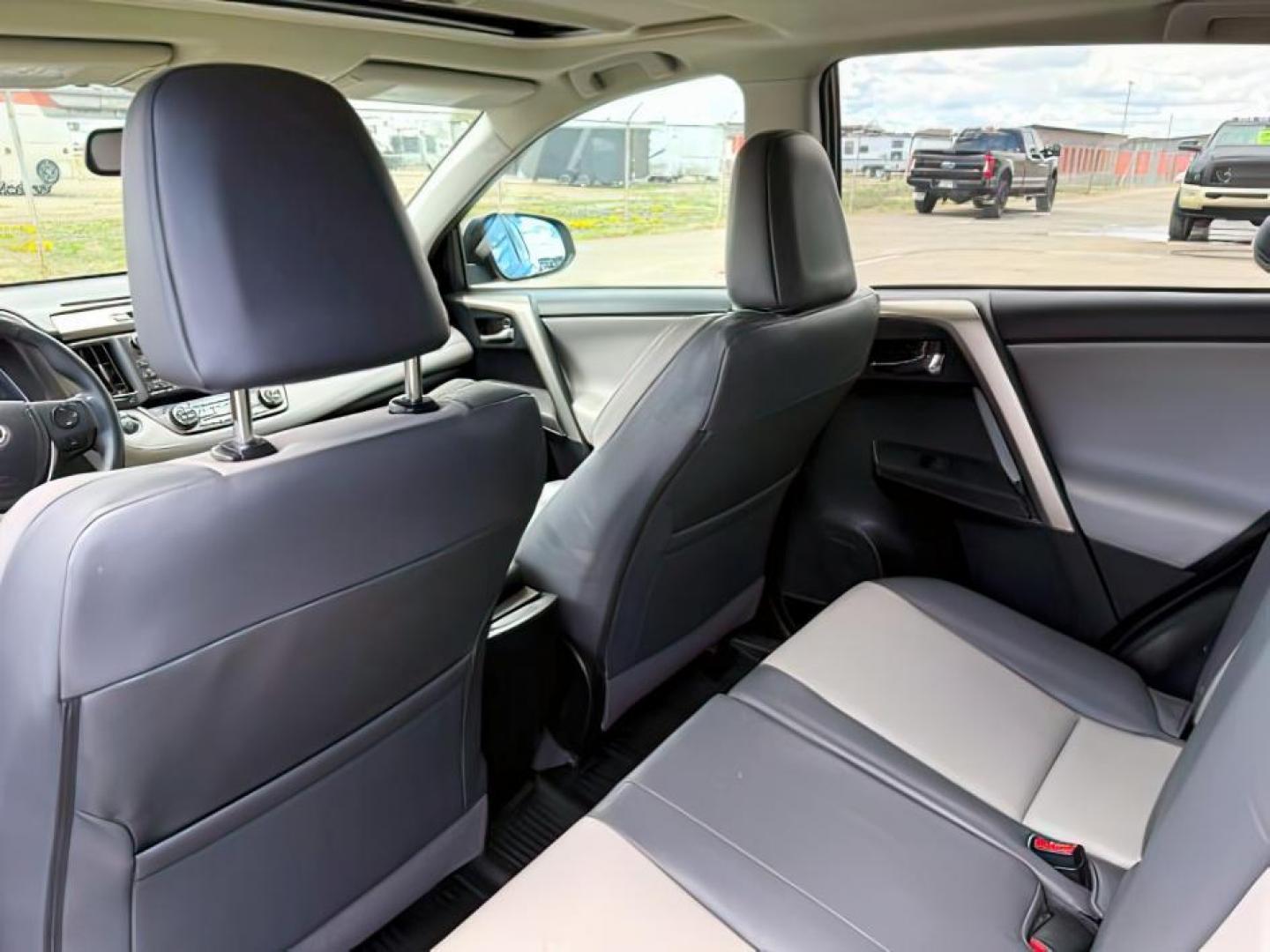 2015 Magnetic Gray Metallic /Black Toyota RAV4 (2T3DFREV9FW) with an 25L I-4 DOHC engine, Automatic transmission, located at 1175 N Woodruff Ave, Idaho Falls, ID, 83401, 43.506901, -111.999657 - At Timberline Auto, finding a great deal on your next vehicle is always easy! Our experienced sales staff's goal is to help find you the right vehicle at the right price! Our knowledgeable finance department has options for almost any credit score. We offer extended service contract options to prote - Photo#22