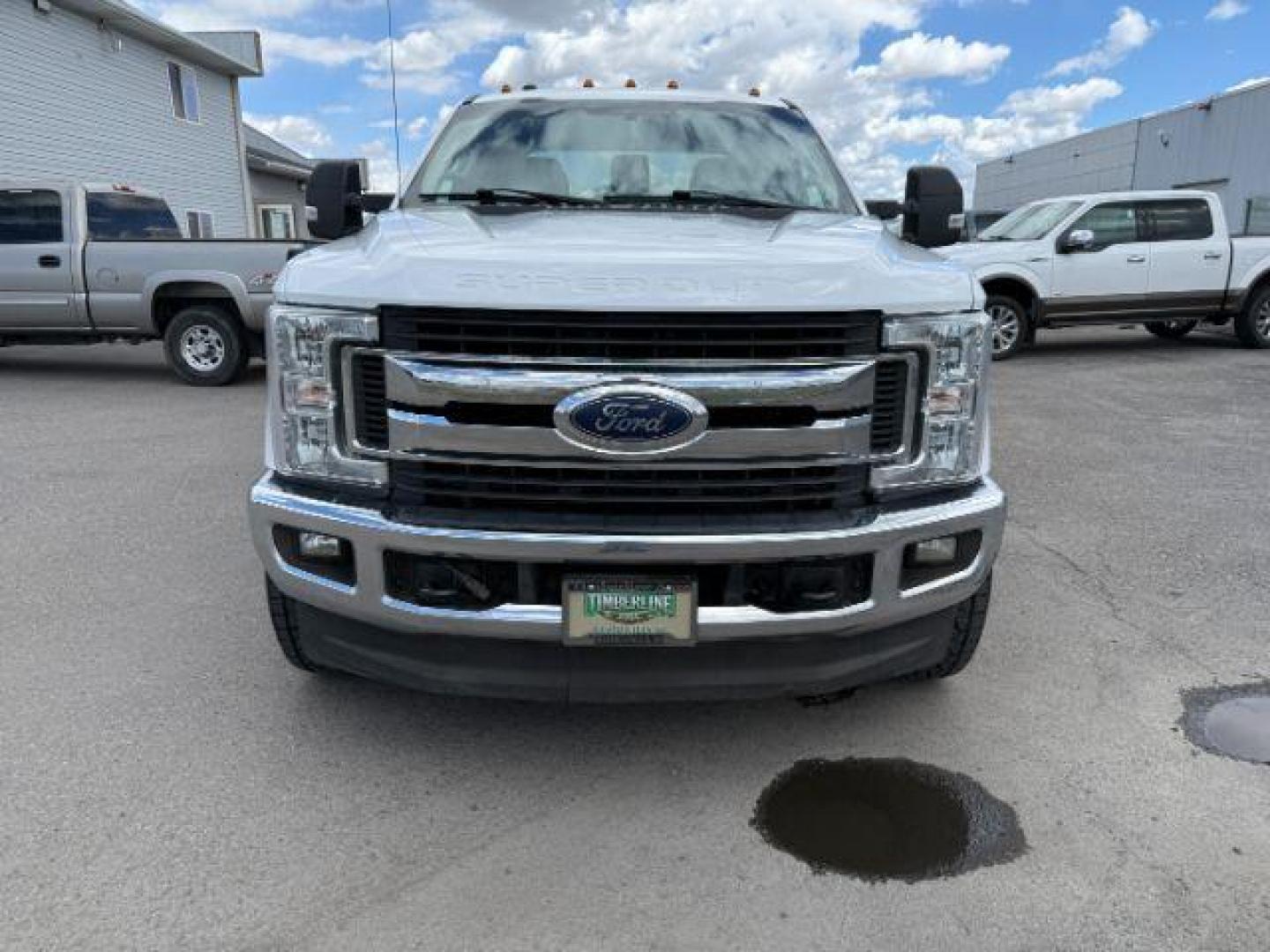 2018 Oxford White /Medium Earth Gray Ford F-350 XLT (1FT8W3BT0JE) with an Powerstroke 6.7L V-8 diesel direct injection engine, AUTOMATIC transmission, located at 1235 N Woodruff Ave., Idaho Falls, 83401, (208) 523-1053, 43.507172, -112.000488 - Photo#9