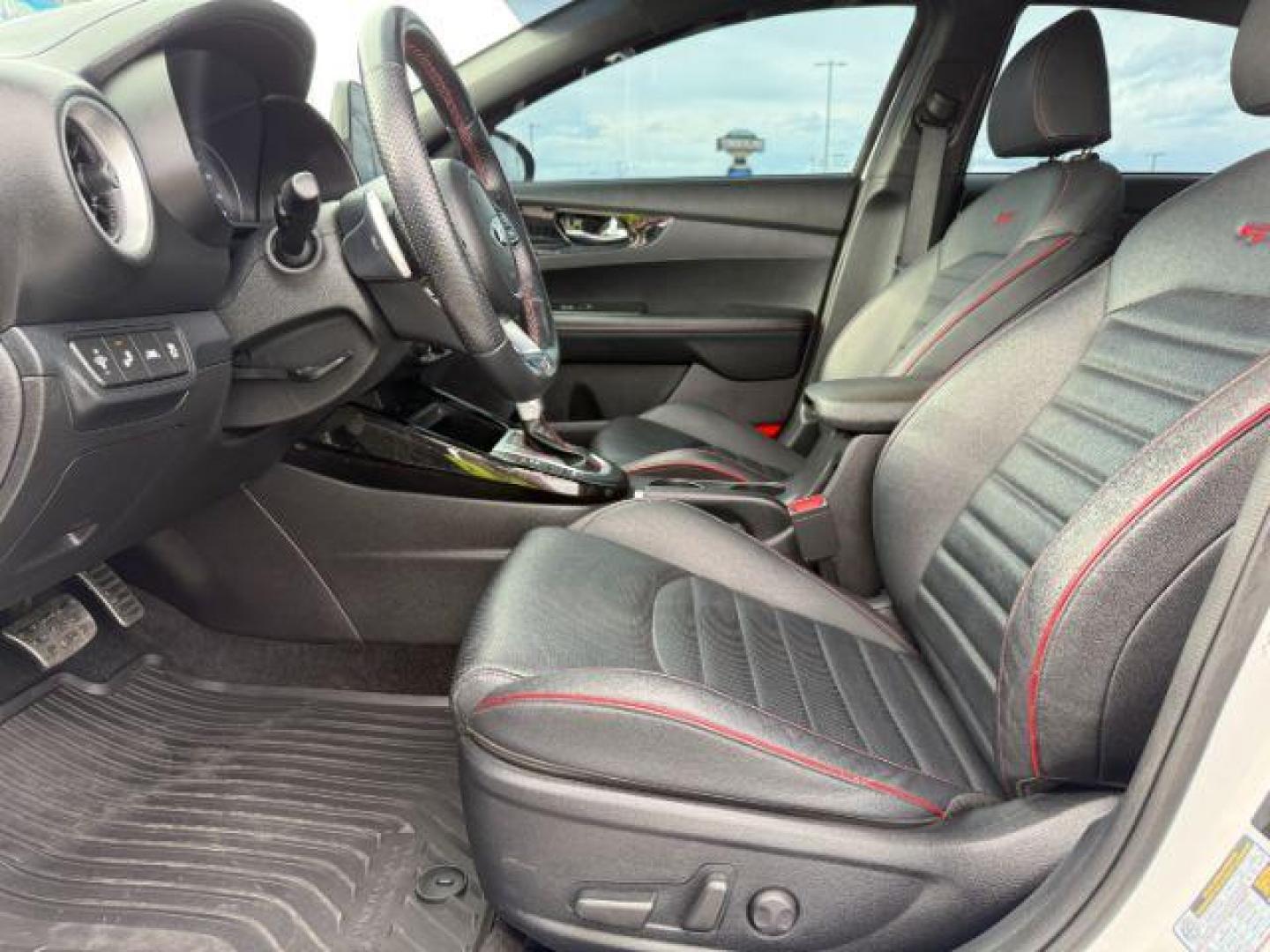2021 Snow White Pearl /Black Kia Forte GT (3KPF44AC2ME) with an 1.6L I-4 gasoline direct injection engine, AUTOMATIC transmission, located at 1235 N Woodruff Ave., Idaho Falls, 83401, (208) 523-1053, 43.507172, -112.000488 - At Timberline Auto, finding a great deal on your next vehicle is always easy! Our experienced sales staff's goal is to help find you the right vehicle at the right price! Our knowledgeable finance department has options for almost any credit score. We offer extended service contract options to prote - Photo#9