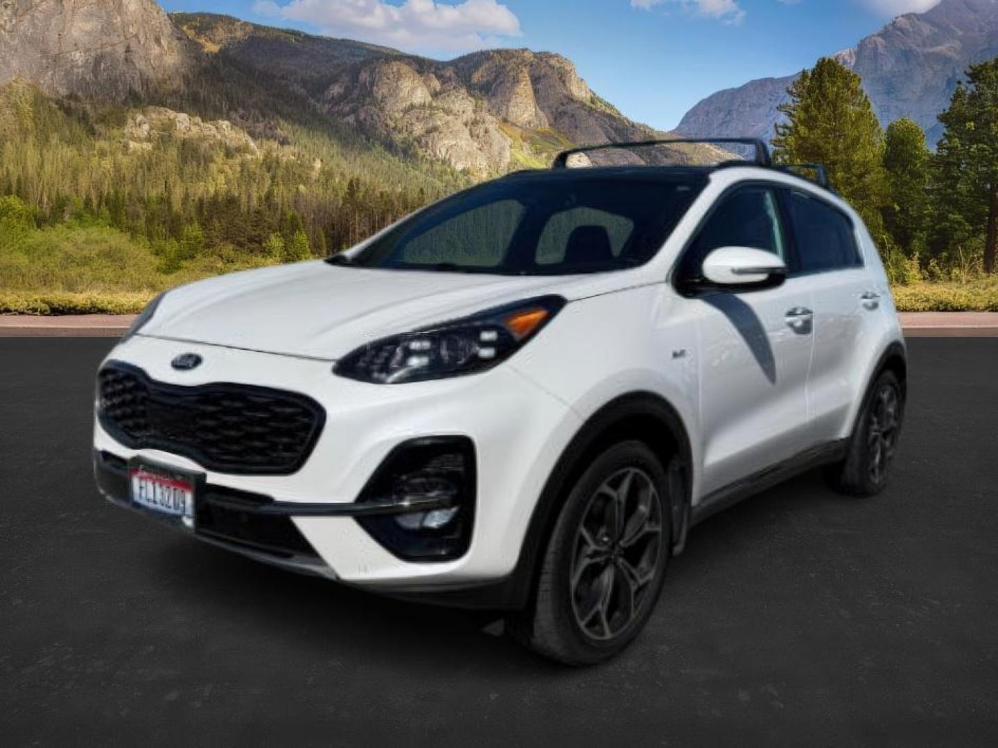 2022 Snow White Pearl /Black Kia Sportage SX Turbo (KNDPRCA64N7) with an 2L I-4 gasoline direct injection engine, AUTOMATIC transmission, located at 1235 N Woodruff Ave., Idaho Falls, 83401, (208) 523-1053, 43.507172, -112.000488 - At Timberline Auto, finding a great deal on your next vehicle is always easy! Our experienced sales staff's goal is to help find you the right vehicle at the right price! Our knowledgeable finance department has options for almost any credit score. We offer extended service contract options to prote - Photo#0