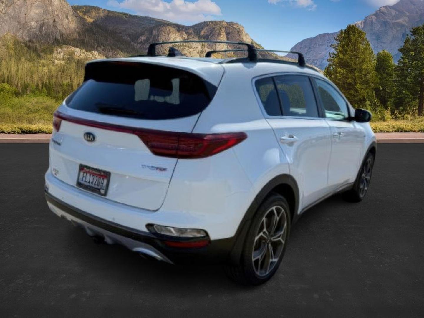 2022 Snow White Pearl /Black Kia Sportage SX Turbo (KNDPRCA64N7) with an 2L I-4 gasoline direct injection engine, AUTOMATIC transmission, located at 1235 N Woodruff Ave., Idaho Falls, 83401, (208) 523-1053, 43.507172, -112.000488 - At Timberline Auto, finding a great deal on your next vehicle is always easy! Our experienced sales staff's goal is to help find you the right vehicle at the right price! Our knowledgeable finance department has options for almost any credit score. We offer extended service contract options to prote - Photo#7