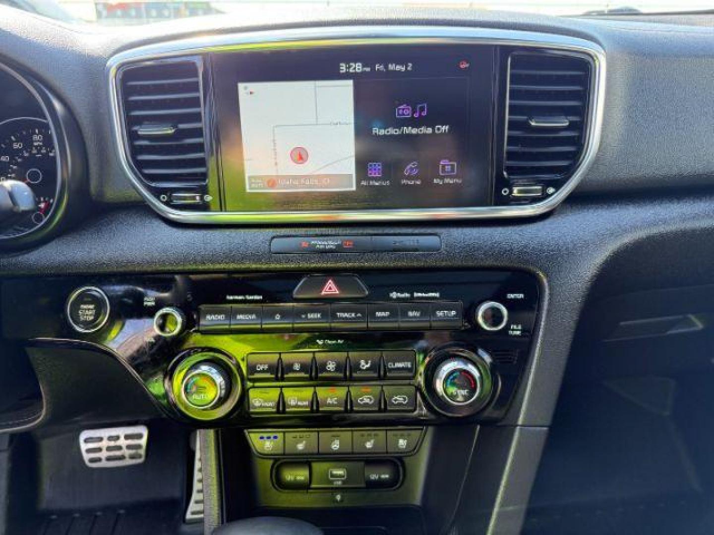 2022 Snow White Pearl /Black Kia Sportage SX Turbo (KNDPRCA64N7) with an 2L I-4 gasoline direct injection engine, AUTOMATIC transmission, located at 1235 N Woodruff Ave., Idaho Falls, 83401, (208) 523-1053, 43.507172, -112.000488 - At Timberline Auto, finding a great deal on your next vehicle is always easy! Our experienced sales staff's goal is to help find you the right vehicle at the right price! Our knowledgeable finance department has options for almost any credit score. We offer extended service contract options to prote - Photo#15