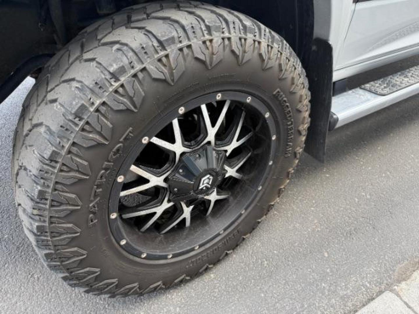 2013 Black Clearcoat /Black Ram 2500 Laramie (3C6UR5NL8DG) with an Cummins 6.7L I-6 diesel direct injection engine, AUTOMATIC transmission, located at 1235 N Woodruff Ave., Idaho Falls, 83401, (208) 523-1053, 43.507172, -112.000488 - At Timberline Auto, finding a great deal on your next vehicle is always easy! Our experienced sales staff's goal is to help find you the right vehicle at the right price! Our knowledgeable finance department has options for almost any credit score. We offer extended service contract options to prote - Photo#7