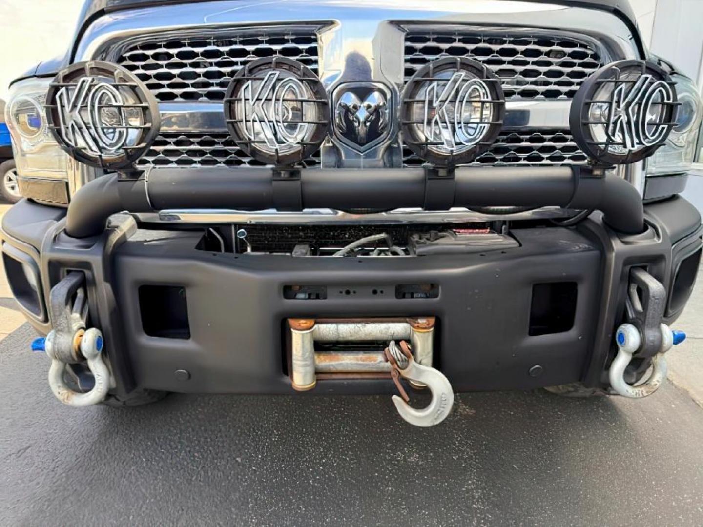 2013 Black Clearcoat /Black Ram 2500 (3C6UR5NL8DG) with an Cummins 67L I-6 diesel direct injection engine, Automatic transmission, located at 1175 N Woodruff Ave, Idaho Falls, ID, 83401, 43.506901, -111.999657 - At Timberline Auto, finding a great deal on your next vehicle is always easy! Our experienced sales staff's goal is to help find you the right vehicle at the right price! Our knowledgeable finance department has options for almost any credit score. We offer extended service contract options to prote - Photo#10