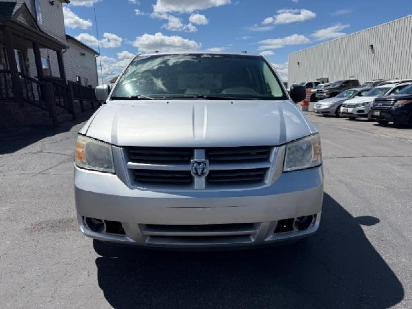2008 Bright Silver Metallic /Dark Slate/Light Shale Cloth Interior Dodge Grand Caravan SE (2D8HN44H08R) with an 3.3L V6 OHV 12V engine, 4-Speed Automatic transmission, located at 1235 N Woodruff Ave., Idaho Falls, 83401, (208) 523-1053, 43.507172, -112.000488 - At Timberline Auto, finding a great deal on your next vehicle is always easy! Our experienced sales staff's goal is to help find you the right vehicle at the right price! Our knowledgeable finance department has options for almost any credit score. We offer extended service contract options to prote - Photo#20