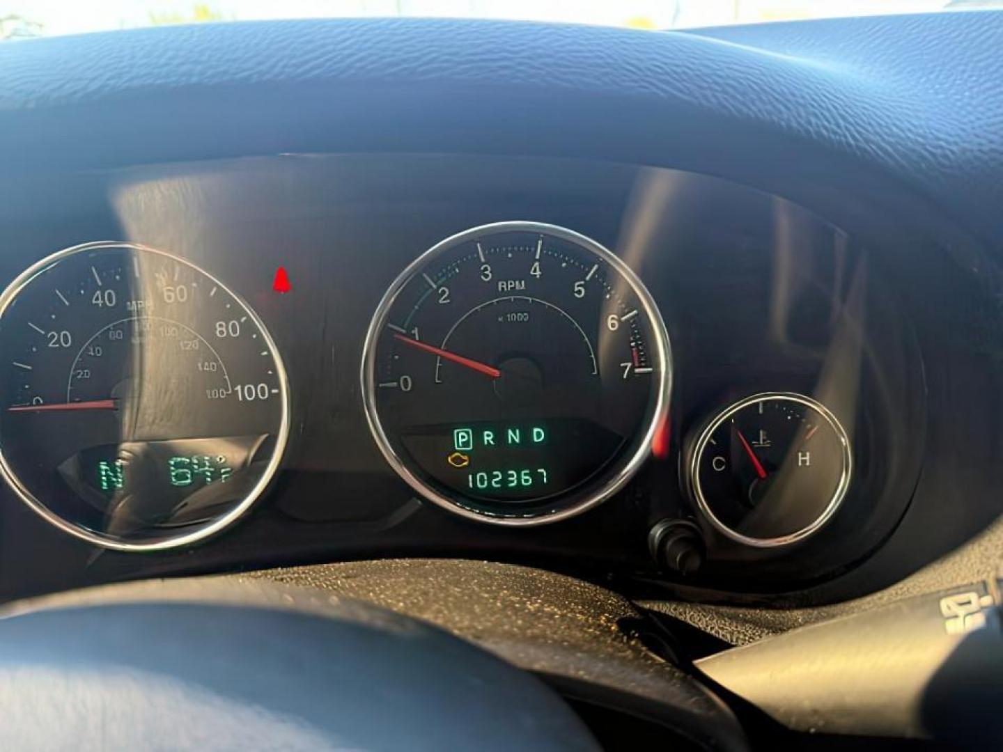 2013 ORANGE /Black Jeep Wrangler Unlimited (1C4BJWDG7DL) with an 36L V-6 DOHC engine, Automatic transmission, located at 1175 N Woodruff Ave, Idaho Falls, ID, 83401, 43.506901, -111.999657 - At Timberline Auto, finding a great deal on your next vehicle is always easy! Our experienced sales staff's goal is to help find you the right vehicle at the right price! Our knowledgeable finance department has options for almost any credit score. We offer extended service contract options to prote - Photo#17