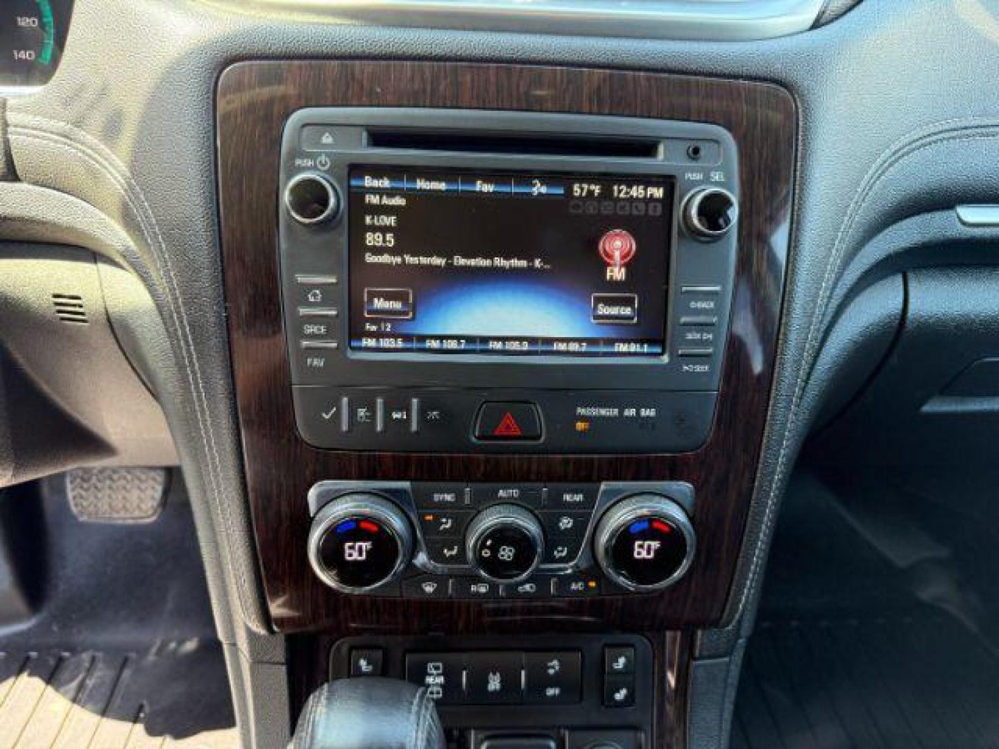2017 WHITE /Ebony Chevrolet Traverse 2LT (1GNKVHKDXHJ) with an 3.6L V-6 gasoline direct injection engine, AUTOMATIC transmission, located at 1235 N Woodruff Ave., Idaho Falls, 83401, (208) 523-1053, 43.507172, -112.000488 - At Timberline Auto, finding a great deal on your next vehicle is always easy! Our experienced sales staff's goal is to help find you the right vehicle at the right price! Our knowledgeable finance department has options for almost any credit score. We offer extended service contract options to prote - Photo#14