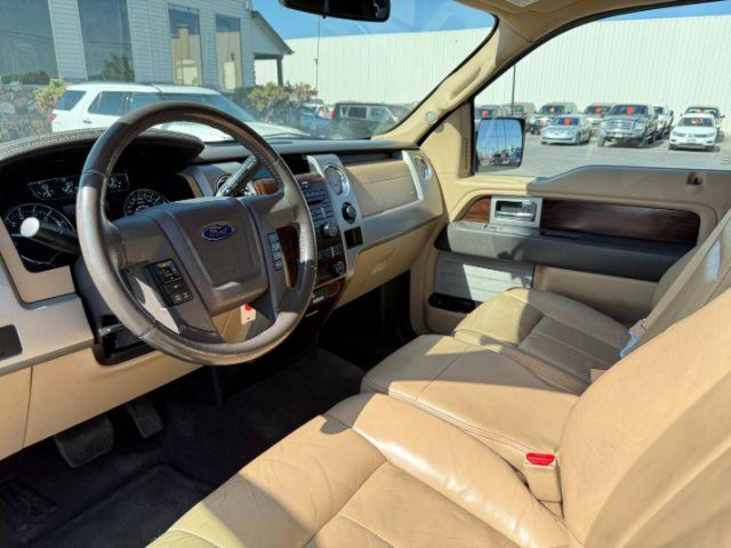 2012 Oxford White /LEATHER FORD F150 LARIAT (1FTFW1ET6CF) with an EcoBoost 3.5L V-6 gasoline direct injection engine, AUTOMATIC transmission, located at 1235 N Woodruff Ave., Idaho Falls, 83401, (208) 523-1053, 43.507172, -112.000488 - At Timberline Auto, finding a great deal on your next vehicle is always easy! Our experienced sales staff's goal is to help find you the right vehicle at the right price! Our knowledgeable finance department has options for almost any credit score. We offer extended service contract options to prote - Photo#11