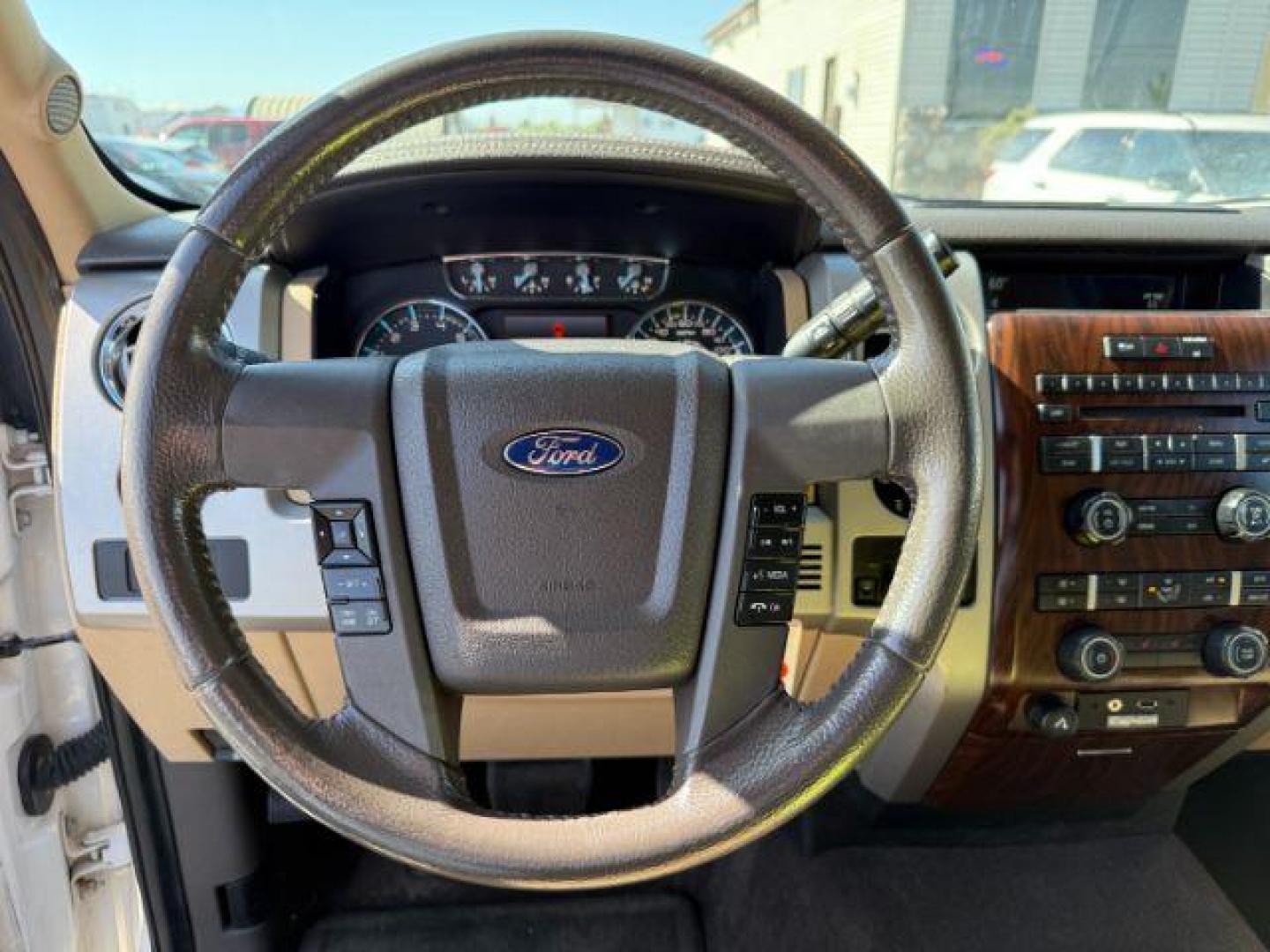 2012 Oxford White /LEATHER FORD F150 LARIAT (1FTFW1ET6CF) with an EcoBoost 3.5L V-6 gasoline direct injection engine, AUTOMATIC transmission, located at 1235 N Woodruff Ave., Idaho Falls, 83401, (208) 523-1053, 43.507172, -112.000488 - At Timberline Auto, finding a great deal on your next vehicle is always easy! Our experienced sales staff's goal is to help find you the right vehicle at the right price! Our knowledgeable finance department has options for almost any credit score. We offer extended service contract options to prote - Photo#12