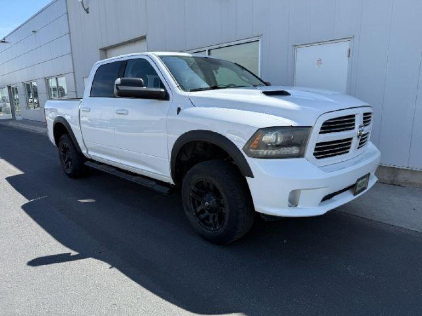 2016 WHITE /LEATHER RAM 1500 LARAMIE (1C6RR7MT9GS) with an 5.7 engine, AUTOMATIC transmission, located at 1235 N Woodruff Ave., Idaho Falls, 83401, (208) 523-1053, 43.507172, -112.000488 - At Timberline Auto, finding a great deal on your next vehicle is always easy! Our experienced sales staff's goal is to help find you the right vehicle at the right price! Our knowledgeable finance department has options for almost any credit score. We offer extended service contract options to prote - Photo#6