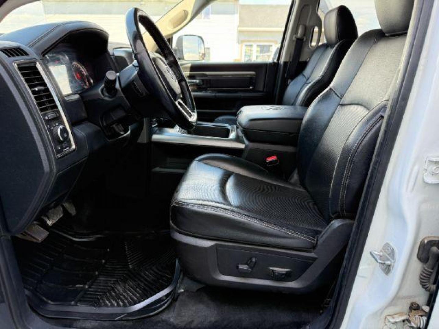 2016 WHITE /LEATHER RAM 1500 LARAMIE (1C6RR7MT9GS) with an 5.7 engine, AUTOMATIC transmission, located at 1235 N Woodruff Ave., Idaho Falls, 83401, (208) 523-1053, 43.507172, -112.000488 - At Timberline Auto, finding a great deal on your next vehicle is always easy! Our experienced sales staff's goal is to help find you the right vehicle at the right price! Our knowledgeable finance department has options for almost any credit score. We offer extended service contract options to prote - Photo#8