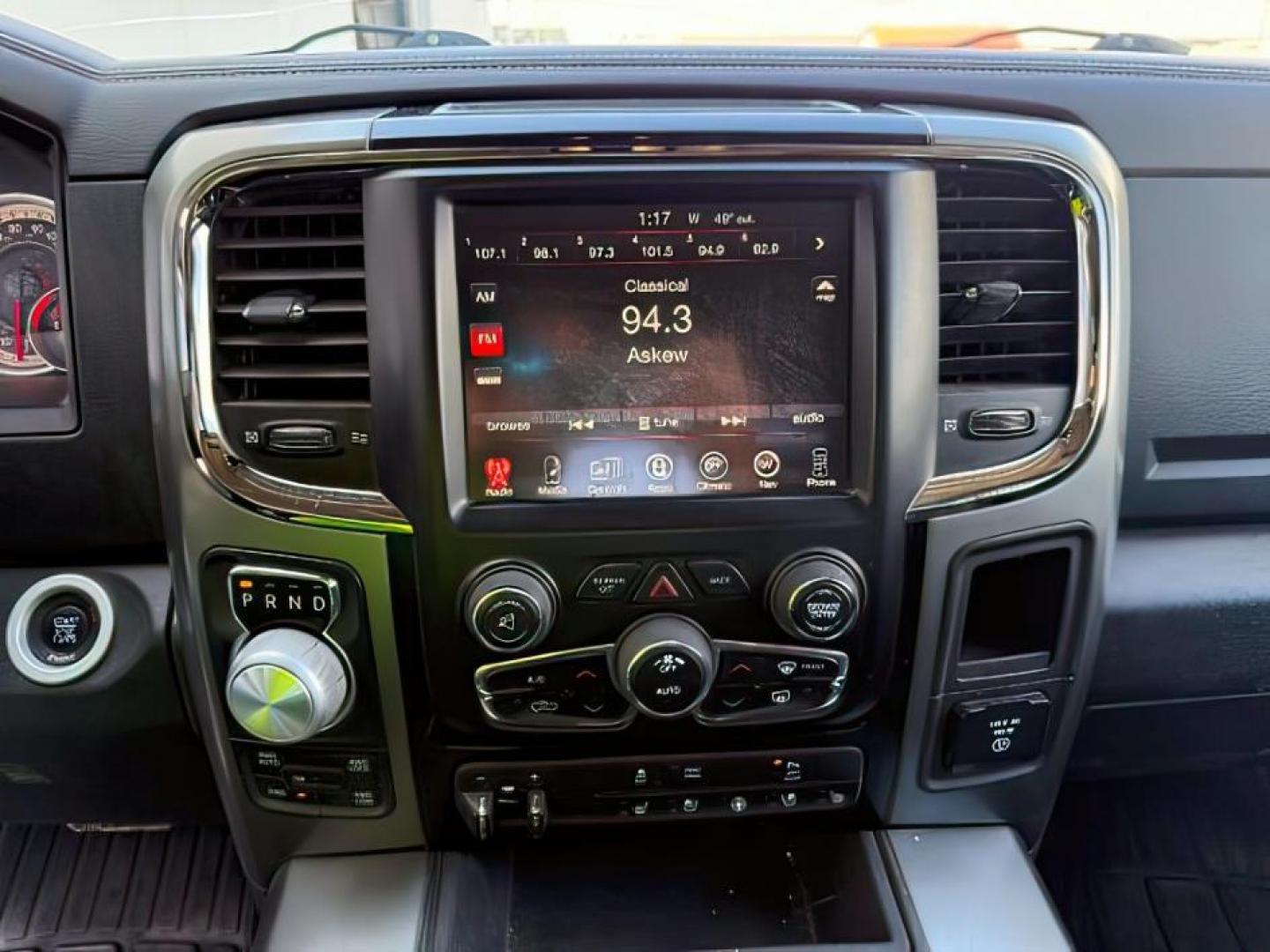 2016 WHITE /LEATHER Ram 1500 (1C6RR7MT9GS) with an 57 engine, Automatic transmission, located at 1175 N Woodruff Ave, Idaho Falls, ID, 83401, 43.506901, -111.999657 - At Timberline Auto, finding a great deal on your next vehicle is always easy! Our experienced sales staff's goal is to help find you the right vehicle at the right price! Our knowledgeable finance department has options for almost any credit score. We offer extended service contract options to prote - Photo#11
