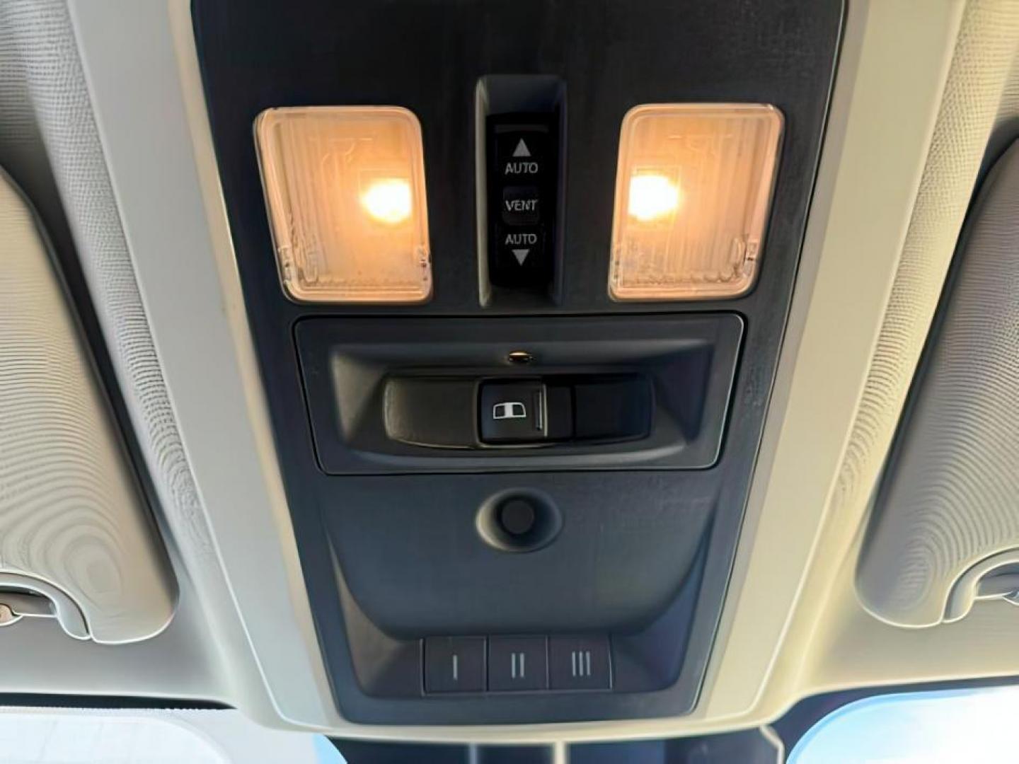 2016 WHITE /LEATHER RAM 1500 LARAMIE (1C6RR7MT9GS) with an 5.7 engine, AUTOMATIC transmission, located at 1235 N Woodruff Ave., Idaho Falls, 83401, (208) 523-1053, 43.507172, -112.000488 - At Timberline Auto, finding a great deal on your next vehicle is always easy! Our experienced sales staff's goal is to help find you the right vehicle at the right price! Our knowledgeable finance department has options for almost any credit score. We offer extended service contract options to prote - Photo#13