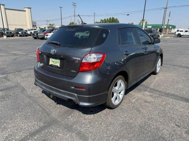 2009 Magnetic Gray Metallic /Dark Charcoal Toyota Matrix S (2T1LE40E49C) with an 2.4L I-4 DOHC engine, AUTOMATIC transmission, located at 1235 N Woodruff Ave., Idaho Falls, 83401, (208) 523-1053, 43.507172, -112.000488 - At Timberline Auto, finding a great deal on your next vehicle is always easy! Our experienced sales staff's goal is to help find you the right vehicle at the right price! Our knowledgeable finance department has options for almost any credit score. We offer extended service contract options to prote - Photo#25