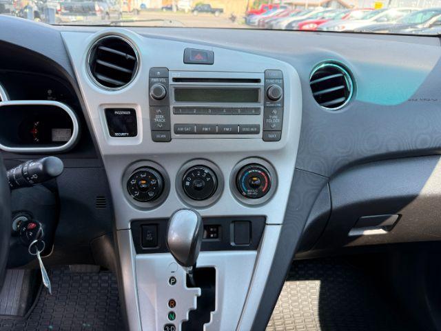 2009 Magnetic Gray Metallic /Dark Charcoal Toyota Matrix S (2T1LE40E49C) with an 2.4L I-4 DOHC engine, AUTOMATIC transmission, located at 1235 N Woodruff Ave., Idaho Falls, 83401, (208) 523-1053, 43.507172, -112.000488 - At Timberline Auto, finding a great deal on your next vehicle is always easy! Our experienced sales staff's goal is to help find you the right vehicle at the right price! Our knowledgeable finance department has options for almost any credit score. We offer extended service contract options to prote - Photo#34