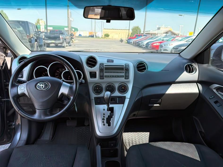 2009 Magnetic Gray Metallic /Dark Charcoal Toyota Matrix S (2T1LE40E49C) with an 2.4L I-4 DOHC engine, AUTOMATIC transmission, located at 1235 N Woodruff Ave., Idaho Falls, 83401, (208) 523-1053, 43.507172, -112.000488 - At Timberline Auto, finding a great deal on your next vehicle is always easy! Our experienced sales staff's goal is to help find you the right vehicle at the right price! Our knowledgeable finance department has options for almost any credit score. We offer extended service contract options to prote - Photo#17