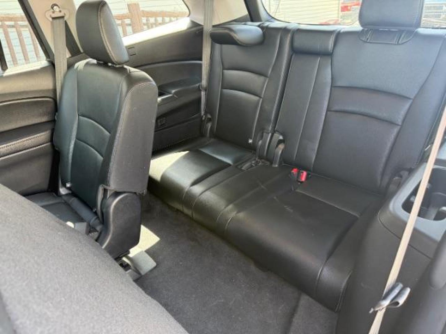 2018 GREY /Black Honda Pilot EX-L (5FNYF6H55JB) with an 3.5L V-6 gasoline direct injection engine, AUTOMATIC transmission, located at 1235 N Woodruff Ave., Idaho Falls, 83401, (208) 523-1053, 43.507172, -112.000488 - At Timberline Auto, finding a great deal on your next vehicle is always easy! Our experienced sales staff's goal is to help find you the right vehicle at the right price! Our knowledgeable finance department has options for almost any credit score. We offer extended service contract options to prote - Photo#14