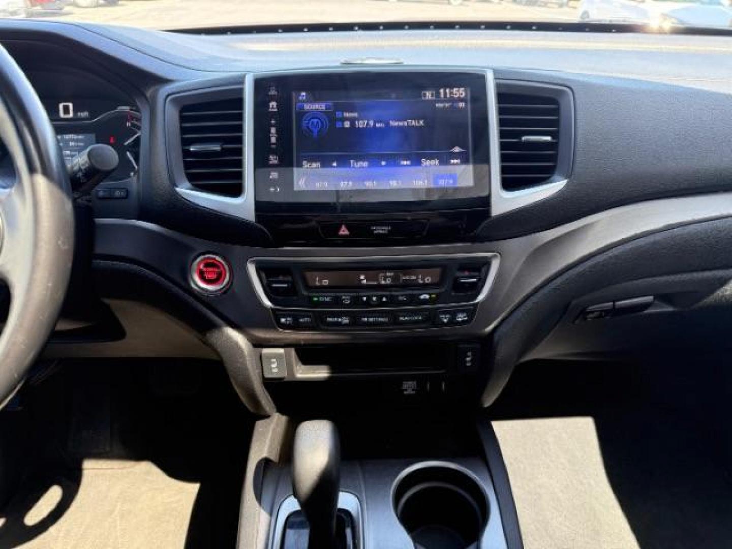 2018 GREY /Black Honda Pilot EX-L (5FNYF6H55JB) with an 3.5L V-6 gasoline direct injection engine, AUTOMATIC transmission, located at 1235 N Woodruff Ave., Idaho Falls, 83401, (208) 523-1053, 43.507172, -112.000488 - At Timberline Auto, finding a great deal on your next vehicle is always easy! Our experienced sales staff's goal is to help find you the right vehicle at the right price! Our knowledgeable finance department has options for almost any credit score. We offer extended service contract options to prote - Photo#17