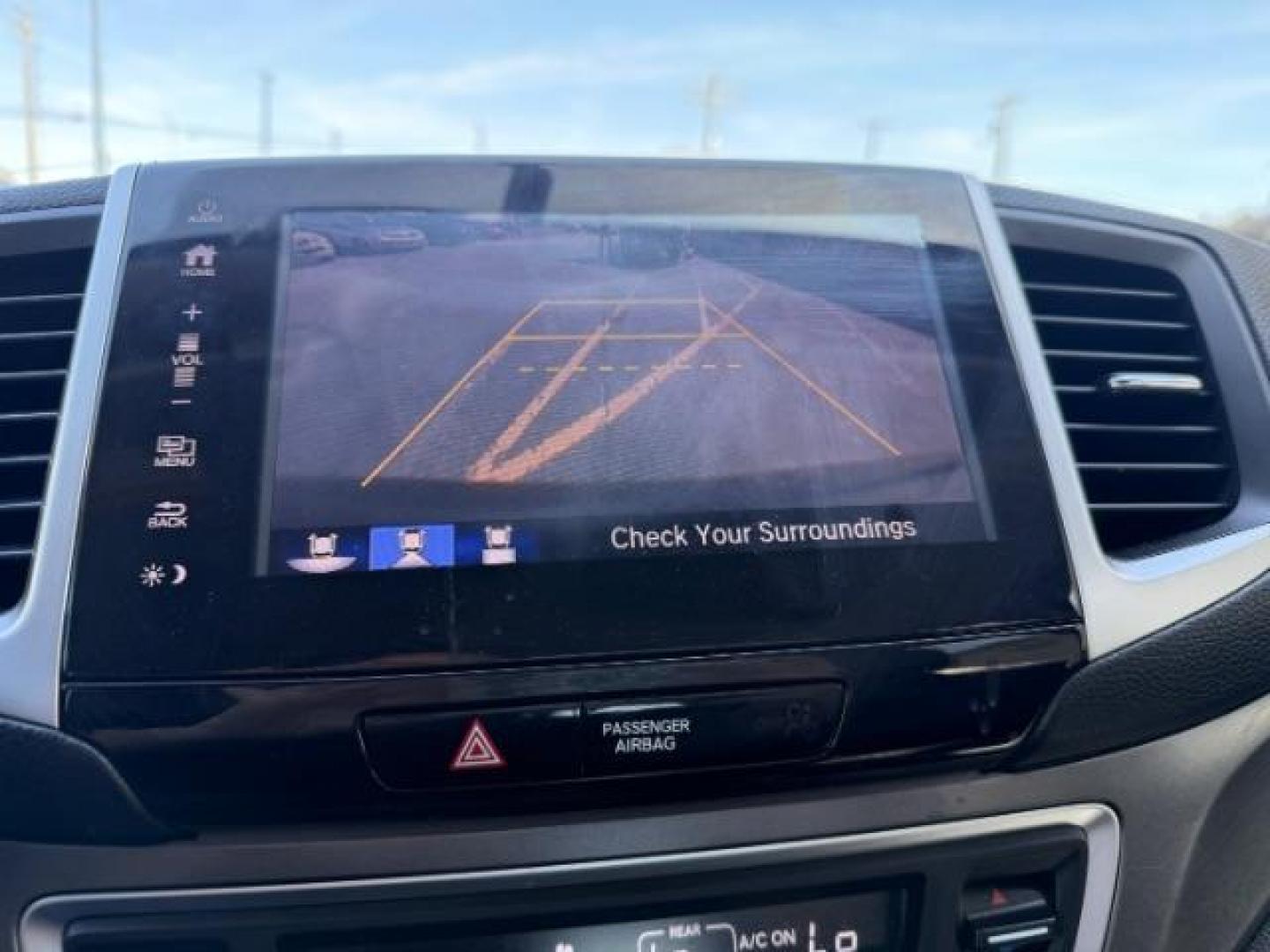 2018 GREY /Black Honda Pilot EX-L (5FNYF6H55JB) with an 3.5L V-6 gasoline direct injection engine, AUTOMATIC transmission, located at 1235 N Woodruff Ave., Idaho Falls, 83401, (208) 523-1053, 43.507172, -112.000488 - At Timberline Auto, finding a great deal on your next vehicle is always easy! Our experienced sales staff's goal is to help find you the right vehicle at the right price! Our knowledgeable finance department has options for almost any credit score. We offer extended service contract options to prote - Photo#22