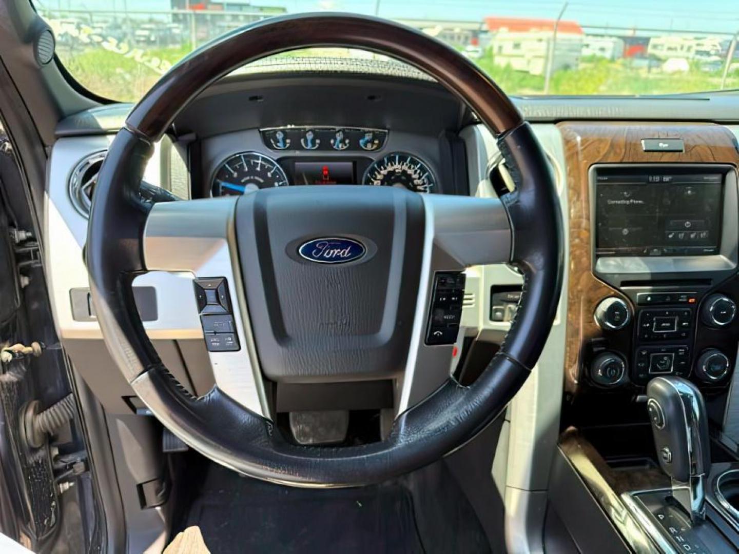 2014 BLACK /LEATHER FORD F150 PLATINUM (1FTFW1ETDEF) with an 3.5 engine, AUTOMATIC transmission, located at 1235 N Woodruff Ave., Idaho Falls, 83401, (208) 523-1053, 43.507172, -112.000488 - At Timberline Auto, finding a great deal on your next vehicle is always easy! Our experienced sales staff's goal is to help find you the right vehicle at the right price! Our knowledgeable finance department has options for almost any credit score. We offer extended service contract options to prote - Photo#12