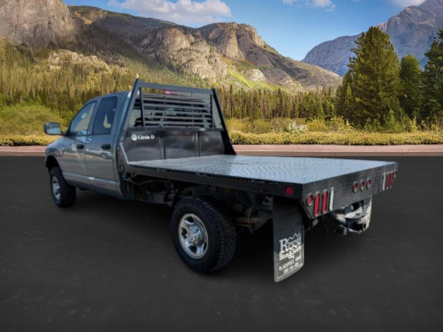 2009 GRAY /Medium Slate Gray Dodge Ram 2500 (3D7KS28T19G) with an HEMI Magnum 57L V-8 variable valve control engine, Automatic transmission, located at 1175 N Woodruff Ave, Idaho Falls, ID, 83401, 43.506901, -111.999657 - At Timberline Auto, finding a great deal on your next vehicle is always easy! Our experienced sales staff's goal is to help find you the right vehicle at the right price! Our knowledgeable finance department has options for almost any credit score. We offer extended service contract options to prote - Photo#2