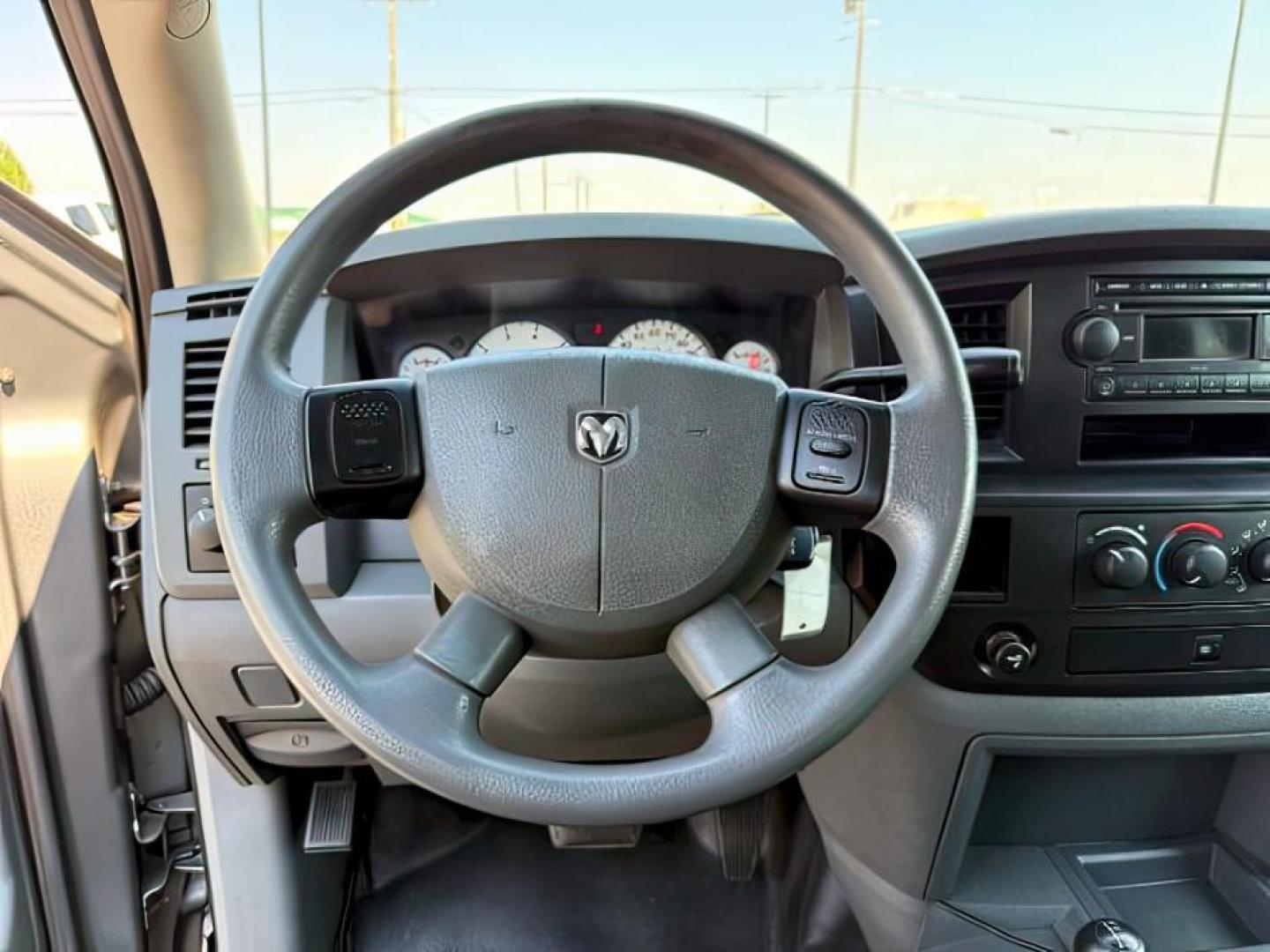 2009 GRAY /Medium Slate Gray Dodge Ram 2500 (3D7KS28T19G) with an HEMI Magnum 57L V-8 variable valve control engine, Automatic transmission, located at 1175 N Woodruff Ave, Idaho Falls, ID, 83401, 43.506901, -111.999657 - At Timberline Auto, finding a great deal on your next vehicle is always easy! Our experienced sales staff's goal is to help find you the right vehicle at the right price! Our knowledgeable finance department has options for almost any credit score. We offer extended service contract options to prote - Photo#12