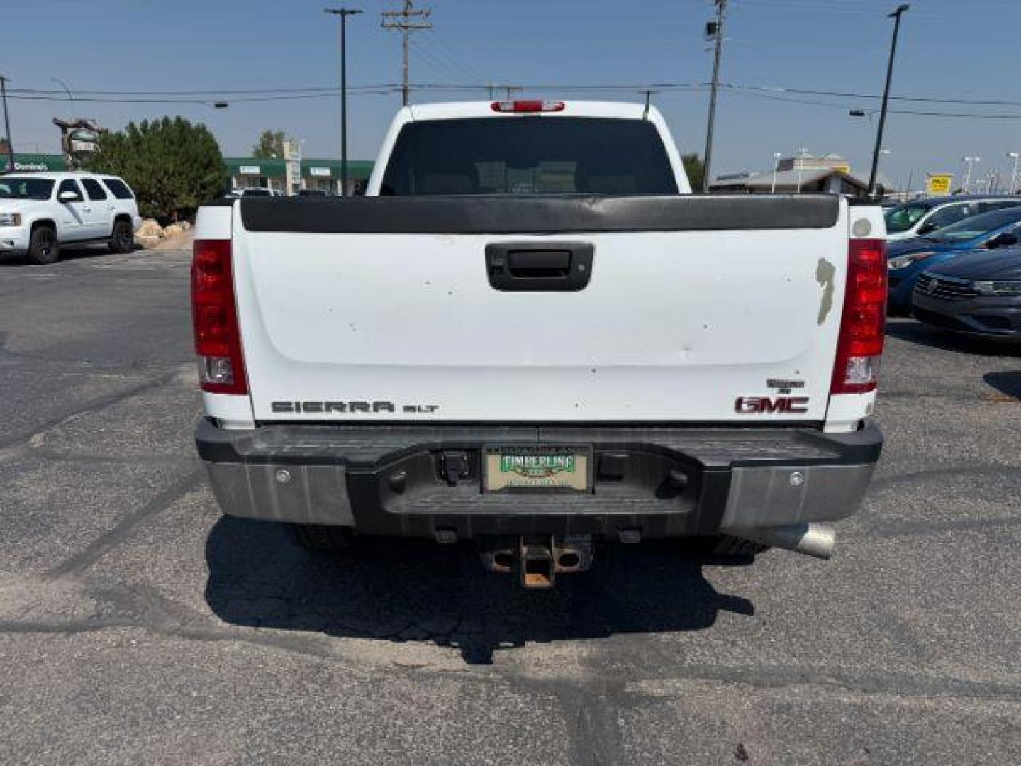 2012 Summit White /Ebony GMC Sierra 2500HD (1GT121E81CF) with an Duramax 66L V-8 diesel direct injection engine, Automatic transmission, located at 1175 N Woodruff Ave, Idaho Falls, ID, 83401, 43.506901, -111.999657 - At Timberline Auto, finding a great deal on your next vehicle is always easy! Our experienced sales staff's goal is to help find you the right vehicle at the right price! Our knowledgeable finance department has options for almost any credit score. We offer extended service contract options to prote - Photo#24