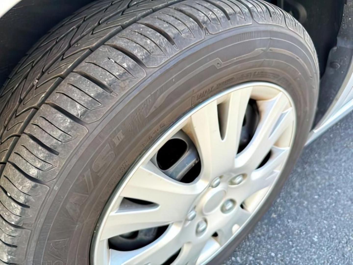 2013 Ingot Silver /Black Mazda Mazda6 (1YVHZ8BH6D5) with an 25L I-4 DOHC engine, Automatic transmission, located at 1175 N Woodruff Ave, Idaho Falls, ID, 83401, 43.506901, -111.999657 - At Timberline Auto, finding a great deal on your next vehicle is always easy! Our experienced sales staff's goal is to help find you the right vehicle at the right price! Our knowledgeable finance department has options for almost any credit score. We offer extended service contract options to prote - Photo#8