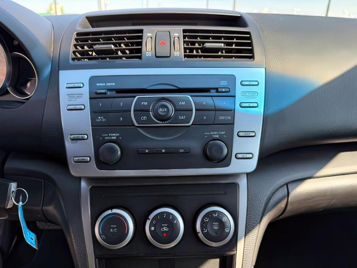 2013 Ingot Silver /Black Mazda Mazda6 (1YVHZ8BH6D5) with an 25L I-4 DOHC engine, Automatic transmission, located at 1175 N Woodruff Ave, Idaho Falls, ID, 83401, 43.506901, -111.999657 - At Timberline Auto, finding a great deal on your next vehicle is always easy! Our experienced sales staff's goal is to help find you the right vehicle at the right price! Our knowledgeable finance department has options for almost any credit score. We offer extended service contract options to prote - Photo#13