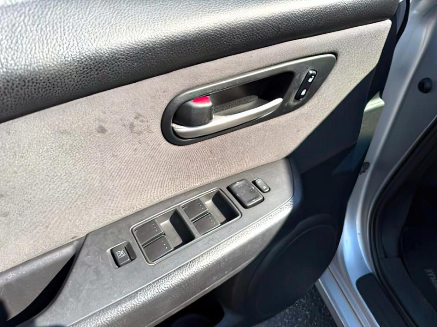 2013 Ingot Silver /Black Mazda Mazda6 (1YVHZ8BH6D5) with an 25L I-4 DOHC engine, Automatic transmission, located at 1175 N Woodruff Ave, Idaho Falls, ID, 83401, 43.506901, -111.999657 - At Timberline Auto, finding a great deal on your next vehicle is always easy! Our experienced sales staff's goal is to help find you the right vehicle at the right price! Our knowledgeable finance department has options for almost any credit score. We offer extended service contract options to prote - Photo#15