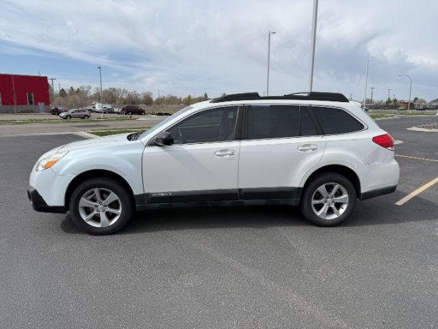 photo of 2014 Subaru Outback 2.5i