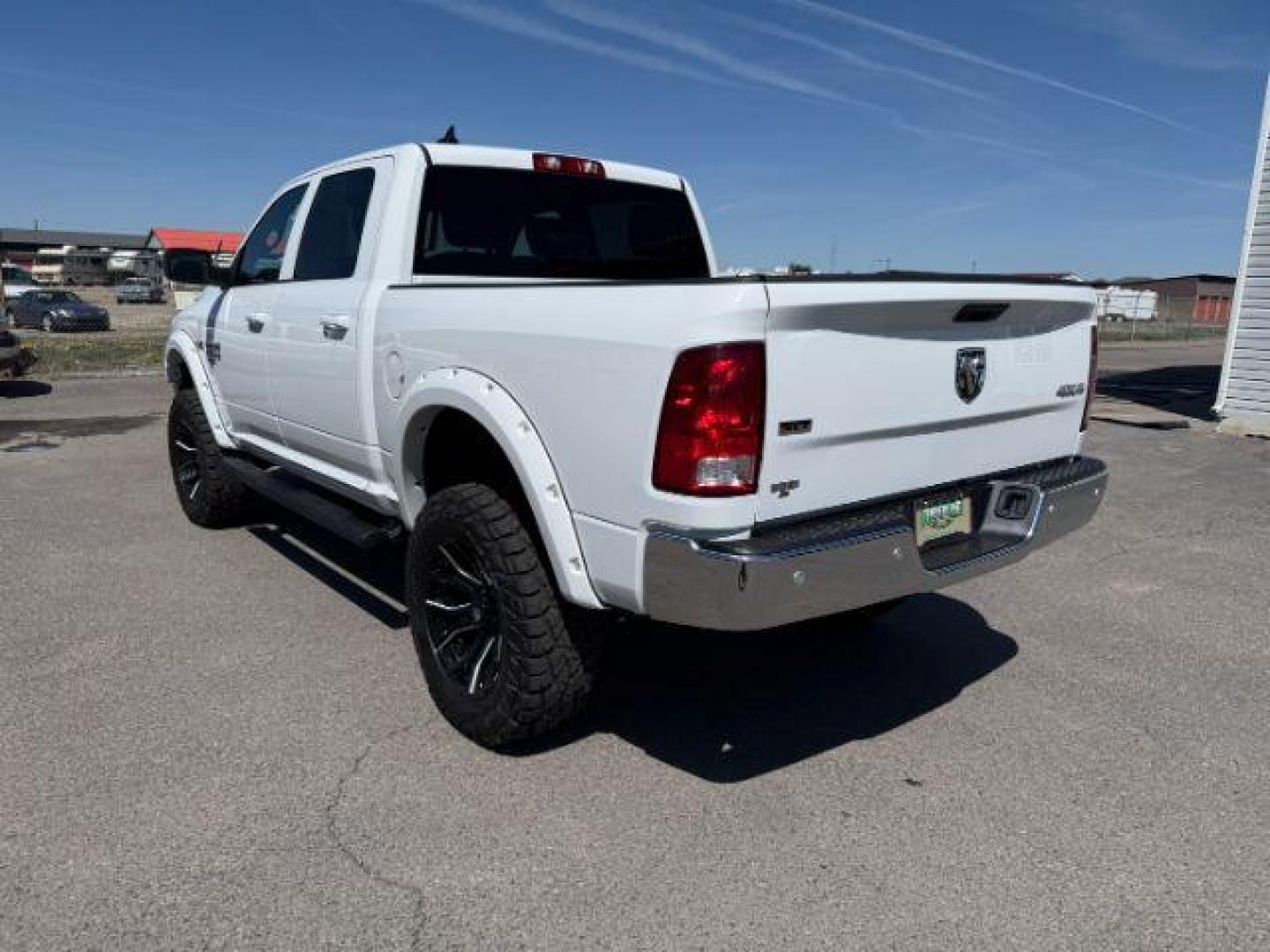 2022 WHITE /CLOTH RAM 1500 SLT (1C6RR7LT7NS) with an 5.7 engine, AUTOMATIC transmission, located at 1235 N Woodruff Ave., Idaho Falls, 83401, (208) 523-1053, 43.507172, -112.000488 - At Timberline Auto, finding a great deal on your next vehicle is always easy! Our experienced sales staff's goal is to help find you the right vehicle at the right price! Our knowledgeable finance department has options for almost any credit score. We offer extended service contract options to prote - Photo#2