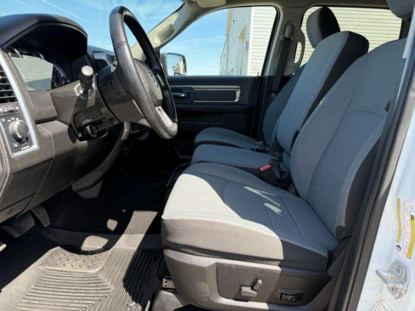 2022 WHITE /CLOTH RAM 1500 SLT (1C6RR7LT7NS) with an 5.7 engine, AUTOMATIC transmission, located at 1235 N Woodruff Ave., Idaho Falls, 83401, (208) 523-1053, 43.507172, -112.000488 - At Timberline Auto, finding a great deal on your next vehicle is always easy! Our experienced sales staff's goal is to help find you the right vehicle at the right price! Our knowledgeable finance department has options for almost any credit score. We offer extended service contract options to prote - Photo#10