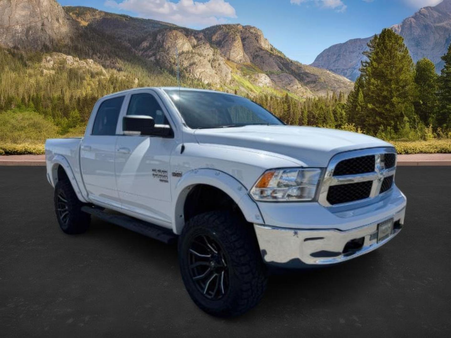 2022 WHITE /CLOTH RAM 1500 SLT (1C6RR7LT7NS) with an 5.7 engine, AUTOMATIC transmission, located at 1235 N Woodruff Ave., Idaho Falls, 83401, (208) 523-1053, 43.507172, -112.000488 - At Timberline Auto, finding a great deal on your next vehicle is always easy! Our experienced sales staff's goal is to help find you the right vehicle at the right price! Our knowledgeable finance department has options for almost any credit score. We offer extended service contract options to prote - Photo#7