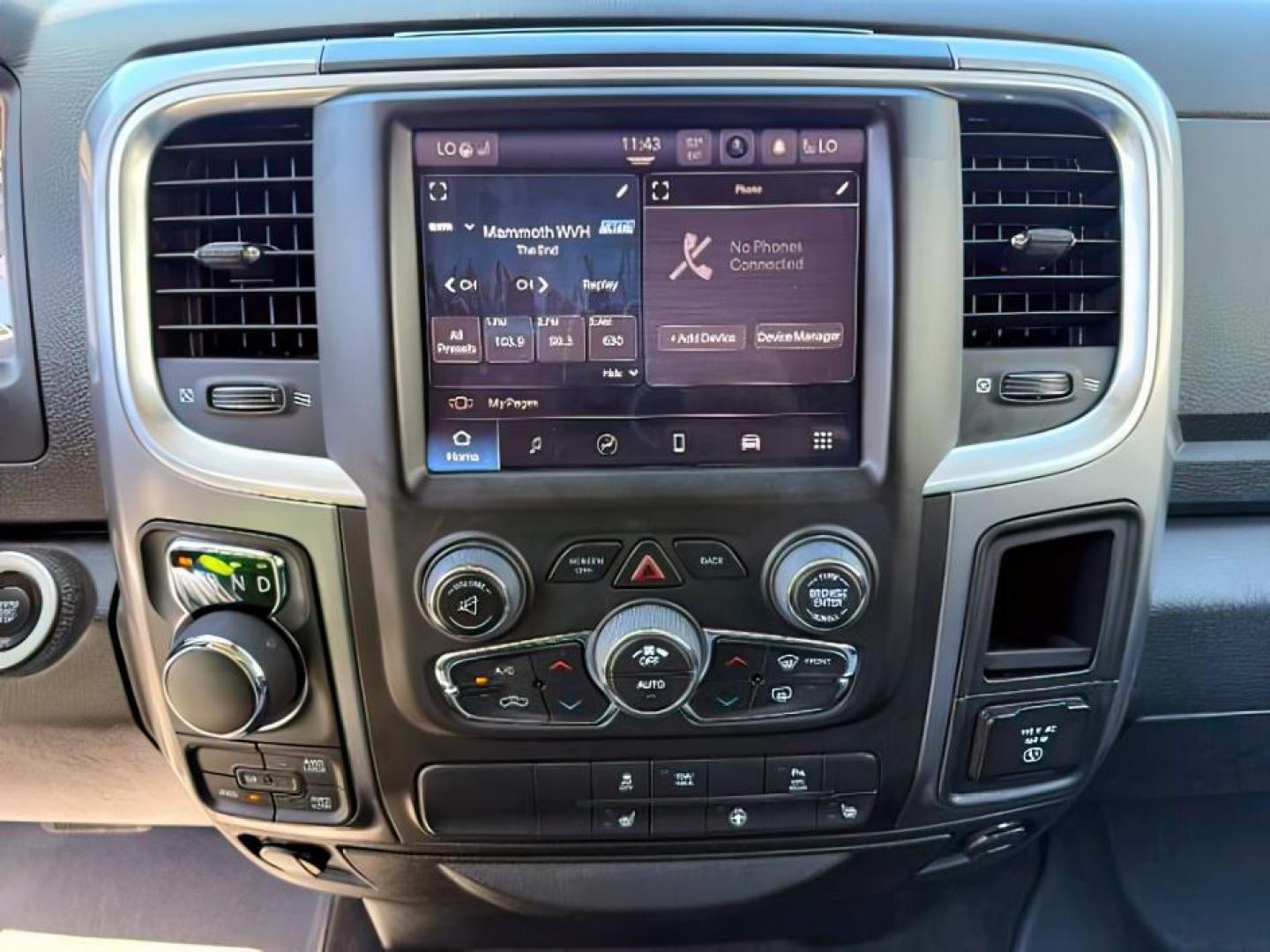 2022 WHITE /CLOTH RAM 1500 SLT (1C6RR7LT7NS) with an 5.7 engine, AUTOMATIC transmission, located at 1235 N Woodruff Ave., Idaho Falls, 83401, (208) 523-1053, 43.507172, -112.000488 - At Timberline Auto, finding a great deal on your next vehicle is always easy! Our experienced sales staff's goal is to help find you the right vehicle at the right price! Our knowledgeable finance department has options for almost any credit score. We offer extended service contract options to prote - Photo#13