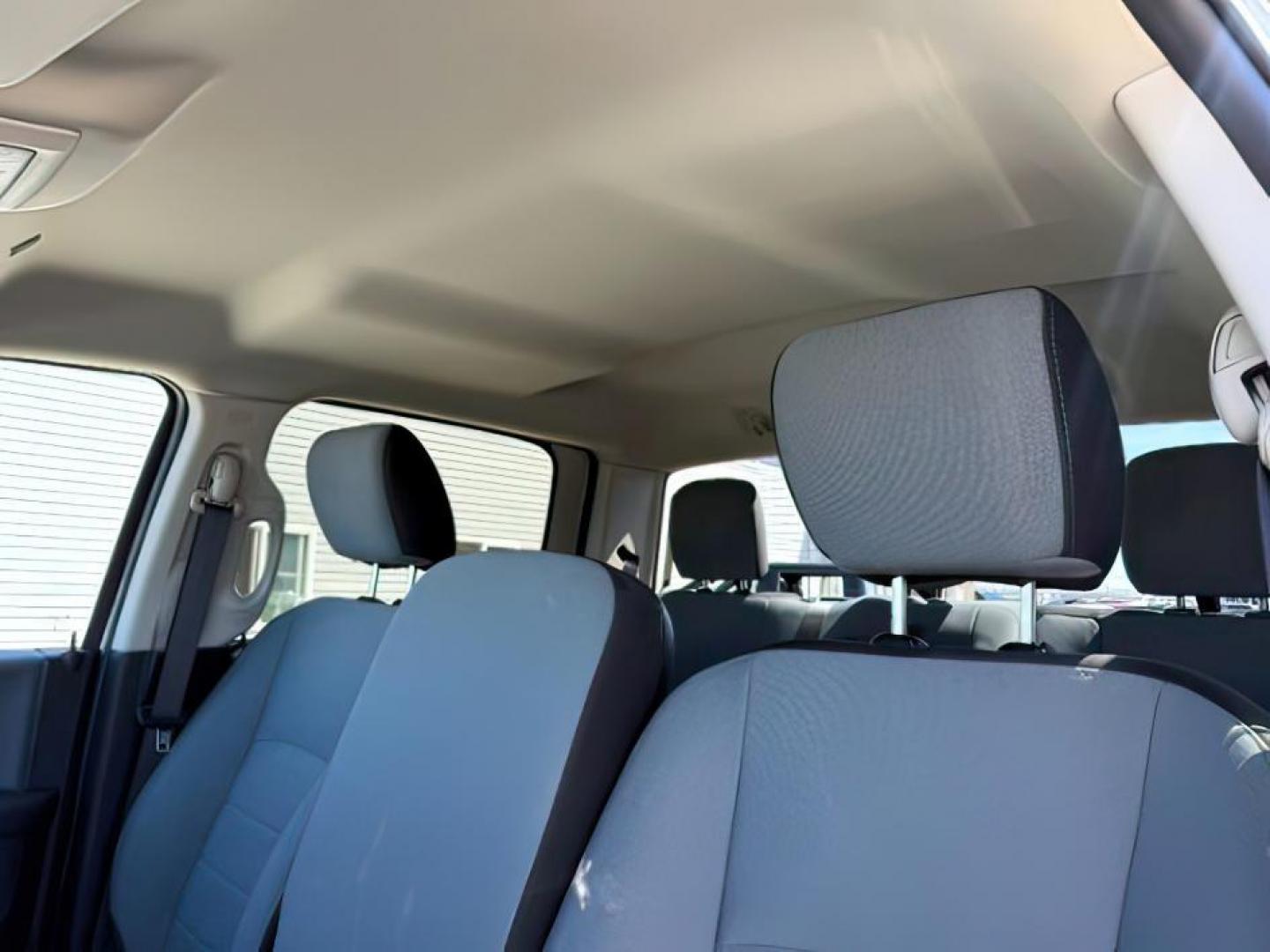 2022 WHITE /CLOTH RAM 1500 SLT (1C6RR7LT7NS) with an 5.7 engine, AUTOMATIC transmission, located at 1235 N Woodruff Ave., Idaho Falls, 83401, (208) 523-1053, 43.507172, -112.000488 - At Timberline Auto, finding a great deal on your next vehicle is always easy! Our experienced sales staff's goal is to help find you the right vehicle at the right price! Our knowledgeable finance department has options for almost any credit score. We offer extended service contract options to prote - Photo#15