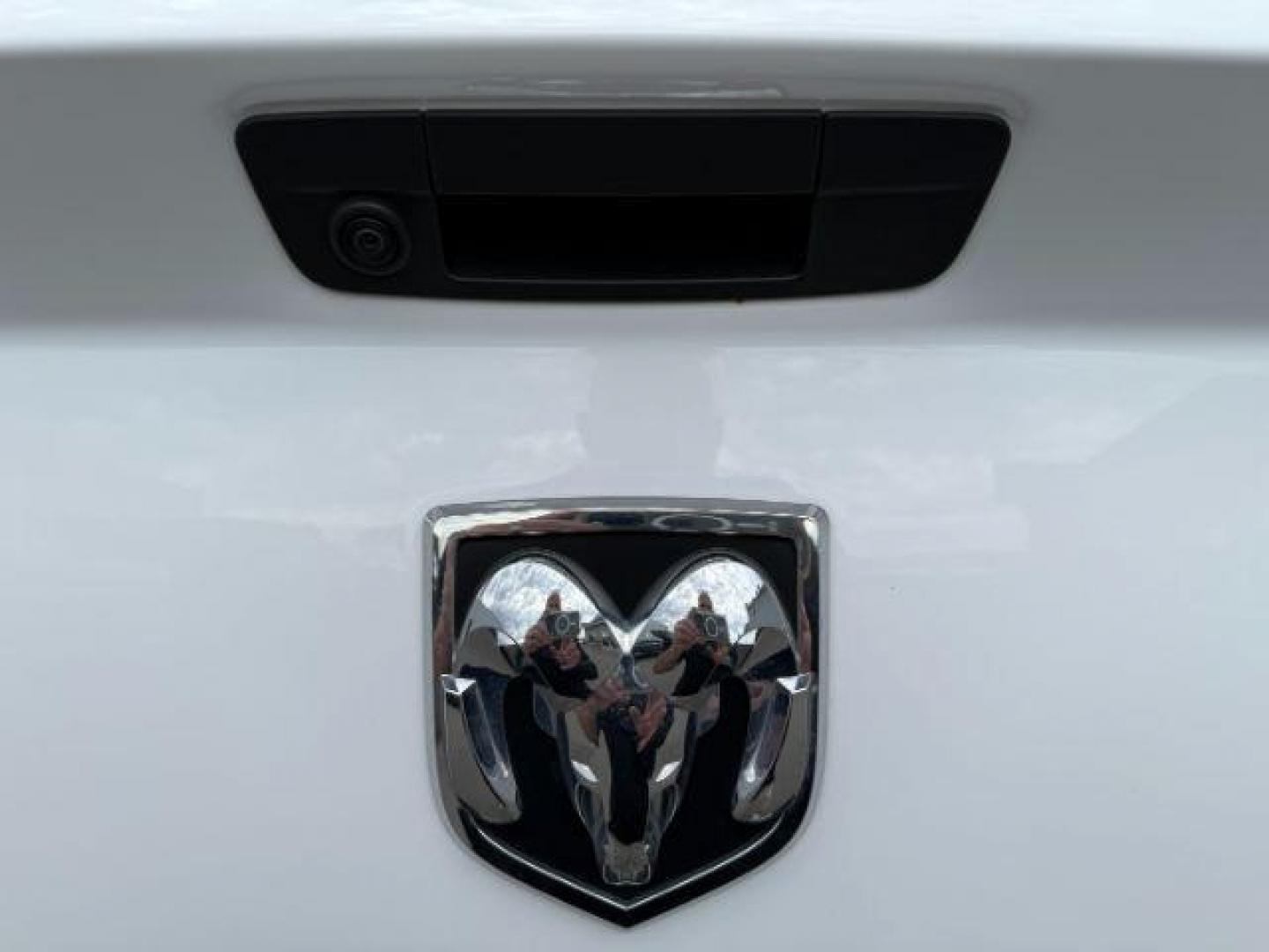 2022 WHITE /CLOTH Ram 1500 (1C6RR7LT7NS) with an 57 engine, Automatic transmission, located at 1175 N Woodruff Ave, Idaho Falls, ID, 83401, 43.506901, -111.999657 - Photo#26