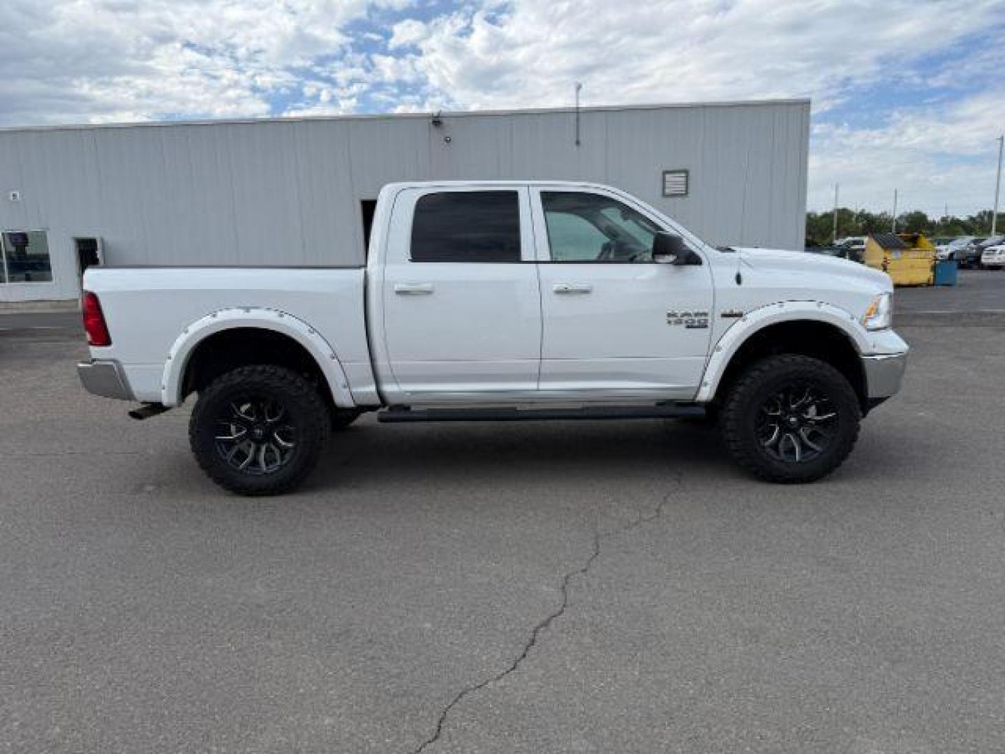 2022 WHITE /CLOTH Ram 1500 (1C6RR7LT7NS) with an 57 engine, Automatic transmission, located at 1175 N Woodruff Ave, Idaho Falls, ID, 83401, 43.506901, -111.999657 - Photo#29