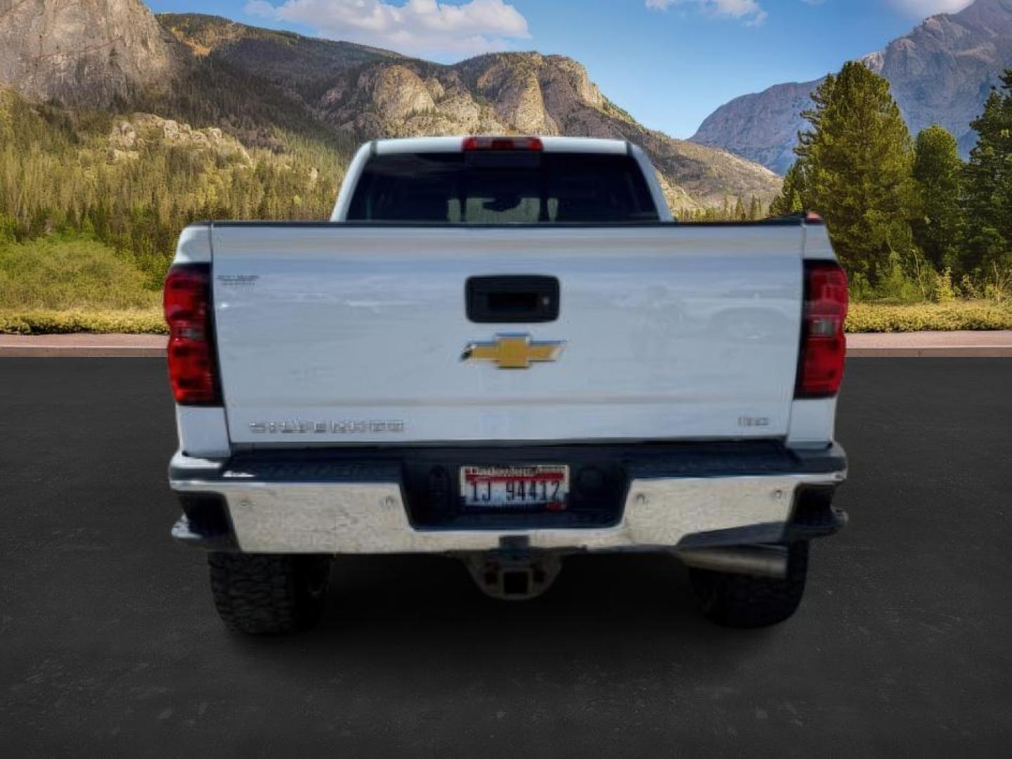 2015 Summit White /Cocoa/Dune Chevrolet Silverado 2500HD LTZ (1GC1KWE82FF) with an 6.6 engine, AUTOMATIC transmission, located at 1235 N Woodruff Ave., Idaho Falls, 83401, (208) 523-1053, 43.507172, -112.000488 - At Timberline Auto, finding a great deal on your next vehicle is always easy! Our experienced sales staff's goal is to help find you the right vehicle at the right price! Our knowledgeable finance department has options for almost any credit score. We offer extended service contract options to prote - Photo#3