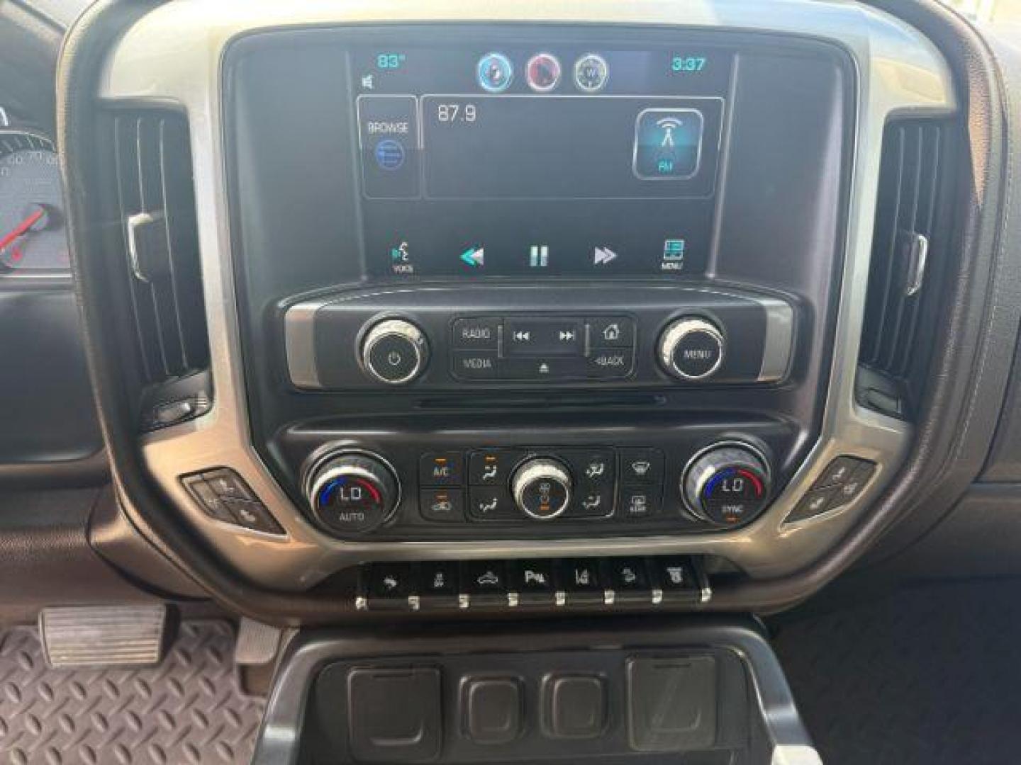 2015 Summit White /Cocoa/Dune Chevrolet Silverado 2500HD (1GC1KWE82FF) with an 66 engine, Automatic transmission, located at 1175 N Woodruff Ave, Idaho Falls, ID, 83401, 43.506901, -111.999657 - At Timberline Auto, finding a great deal on your next vehicle is always easy! Our experienced sales staff's goal is to help find you the right vehicle at the right price! Our knowledgeable finance department has options for almost any credit score. We offer extended service contract options to prote - Photo#33