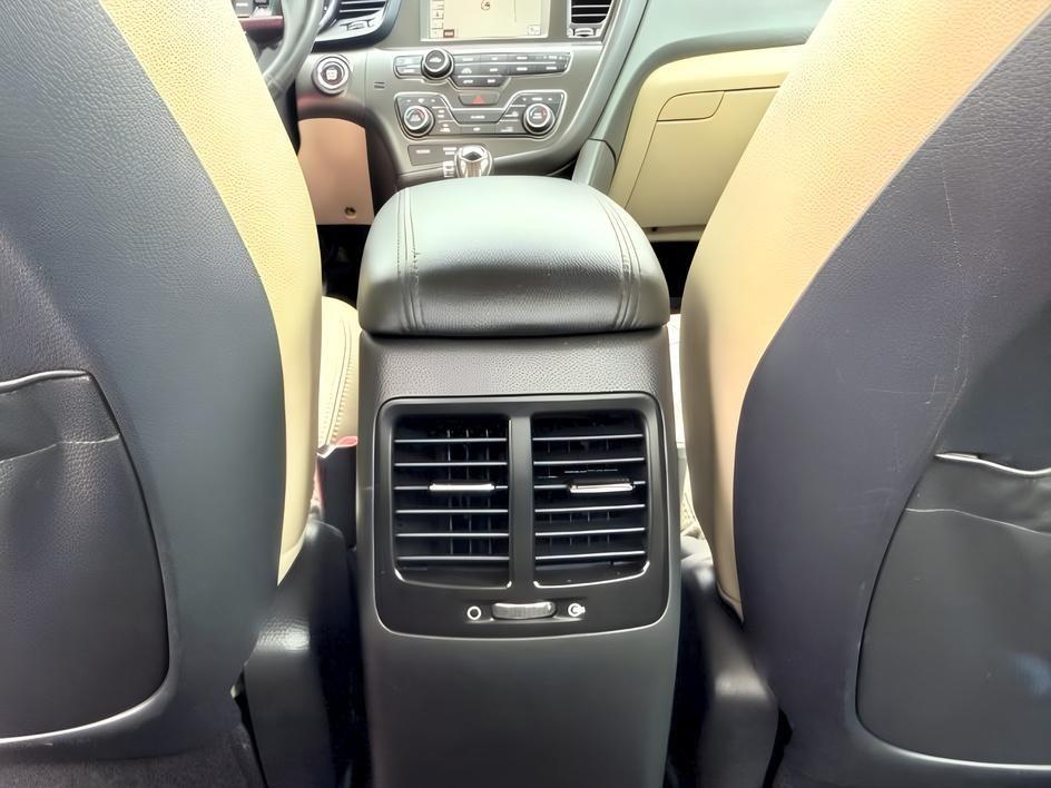 2013 BLACK /Gray KIA Optima (5XXGN4A73DG) with an 24L I-4 gasoline direct injection engine, Automatic transmission, located at 1175 N Woodruff Ave, Idaho Falls, ID, 83401, 43.506901, -111.999657 - At Timberline Auto, finding a great deal on your next vehicle is always easy! Our experienced sales staff goal is to help find you the right vehicle at the right price! Our knowledgeable finance department has options for almost any credit score. We offer extended service contract options to prot- Photo#24