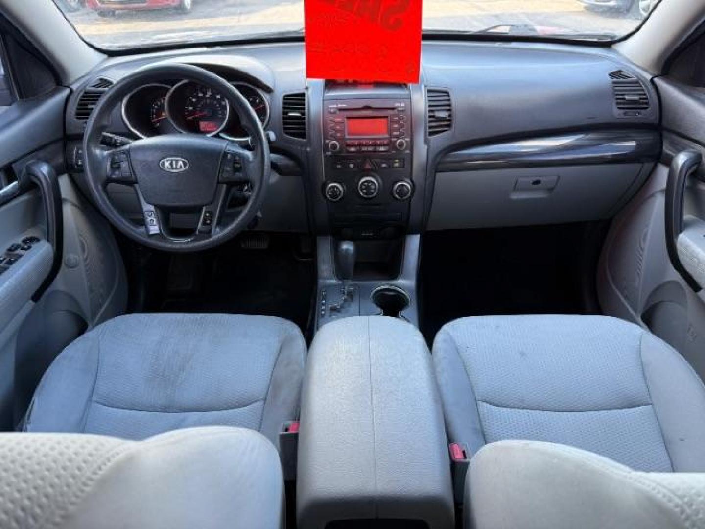 2013 BLACK /BLACK Kia Sorento SE (5XYKTCA69DG) with an 2.4 engine, AUTOMATIC transmission, located at 1235 N Woodruff Ave., Idaho Falls, 83401, (208) 523-1053, 43.507172, -112.000488 - At Timberline Auto, finding a great deal on your next vehicle is always easy! Our experienced sales staff's goal is to help find you the right vehicle at the right price! Our knowledgeable finance department has options for almost any credit score. We offer extended service contract options to prote - Photo#10