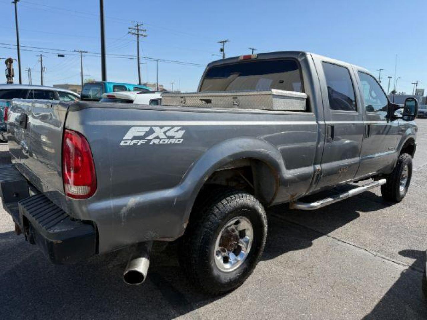2000 GRAY /LEATHER Ford F-350 LARIAT (3FTSW31F7YM) with an 7.3L POWER STROKE engine, AUTOMATIC transmission, located at 1235 N Woodruff Ave., Idaho Falls, 83401, (208) 523-1053, 43.507172, -112.000488 - Photo#2
