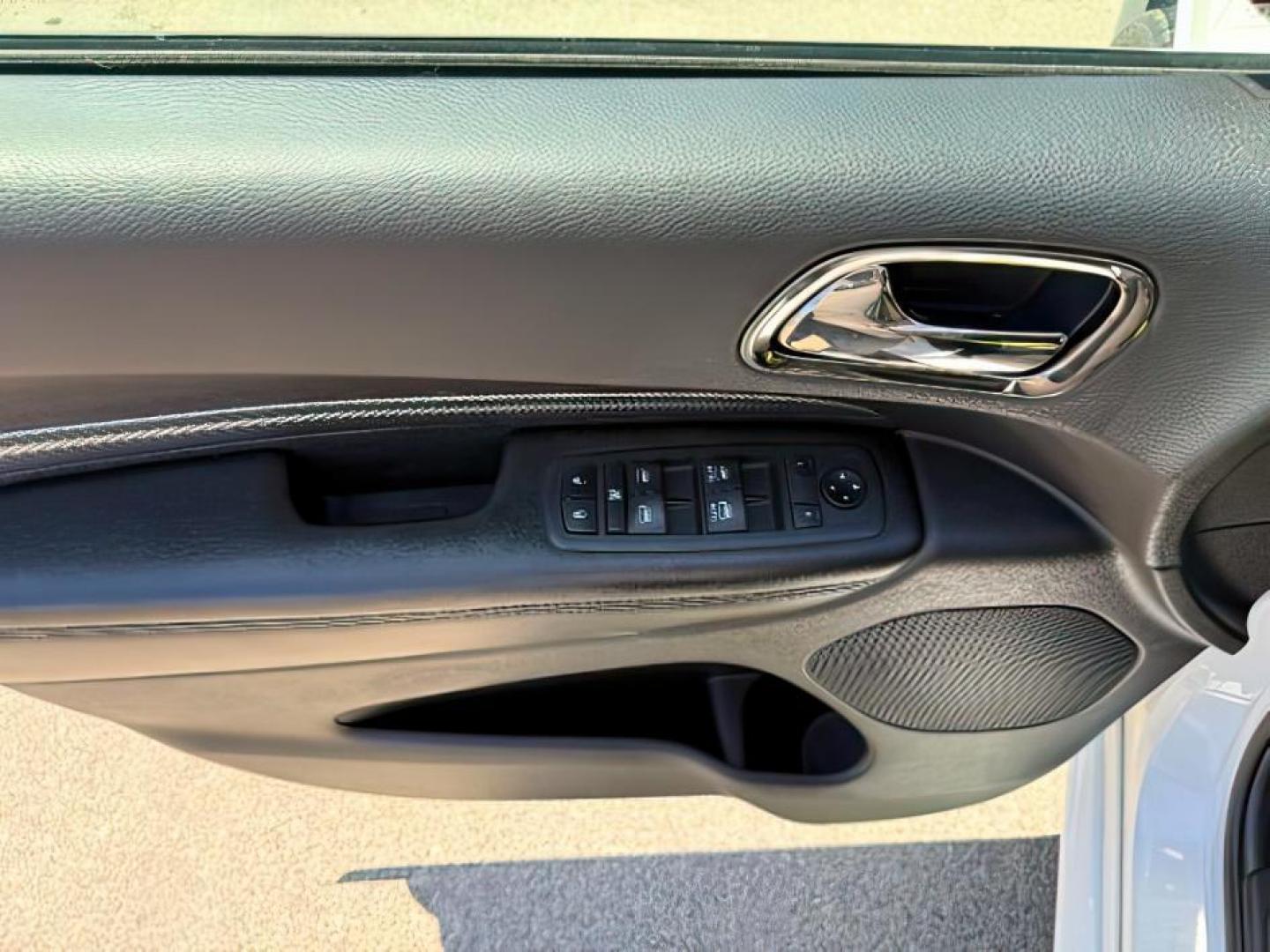 2019 Vice White /Black Dodge Durango (1C4RDJDG9KC) with an Pentastar 36L V-6 DOHC engine, Automatic transmission, located at 1175 N Woodruff Ave, Idaho Falls, ID, 83401, 43.506901, -111.999657 - At Timberline Auto, finding a great deal on your next vehicle is always easy! Our experienced sales staff's goal is to help find you the right vehicle at the right price! Our knowledgeable finance department has options for almost any credit score. We offer extended service contract options to prote - Photo#15